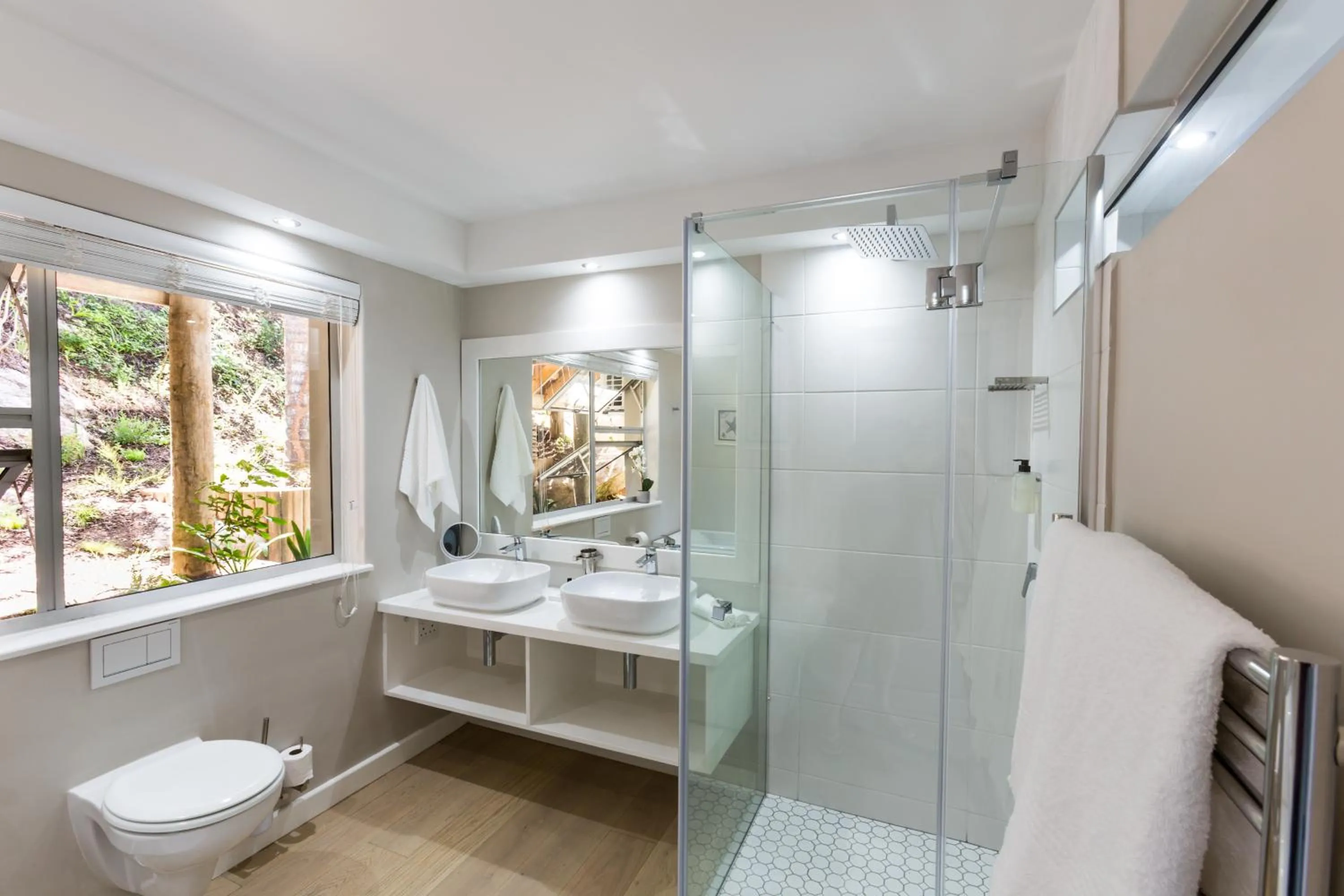 Bathroom in IdylWilde