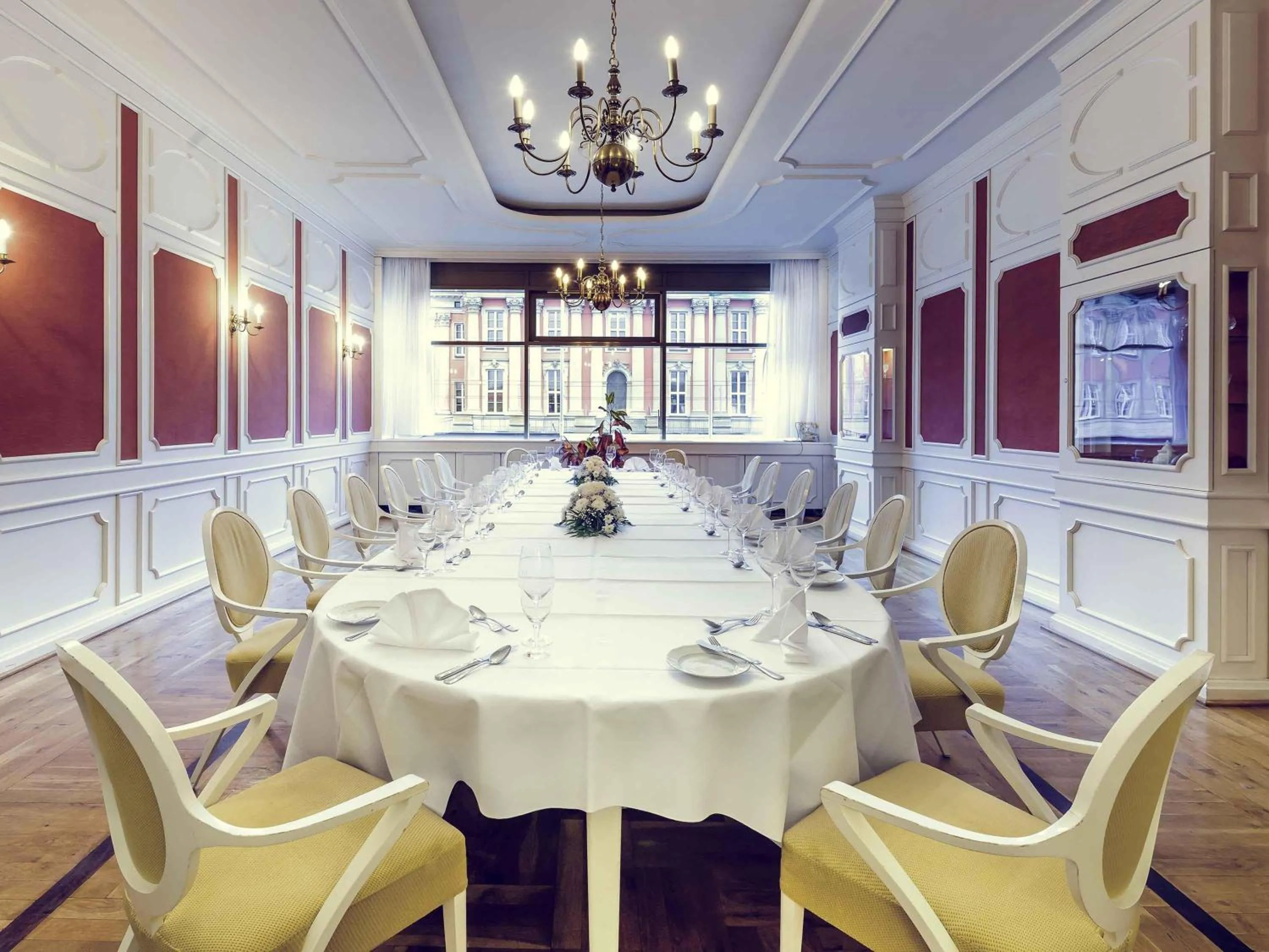 Restaurant/places to eat in Mercure Hotel Potsdam City