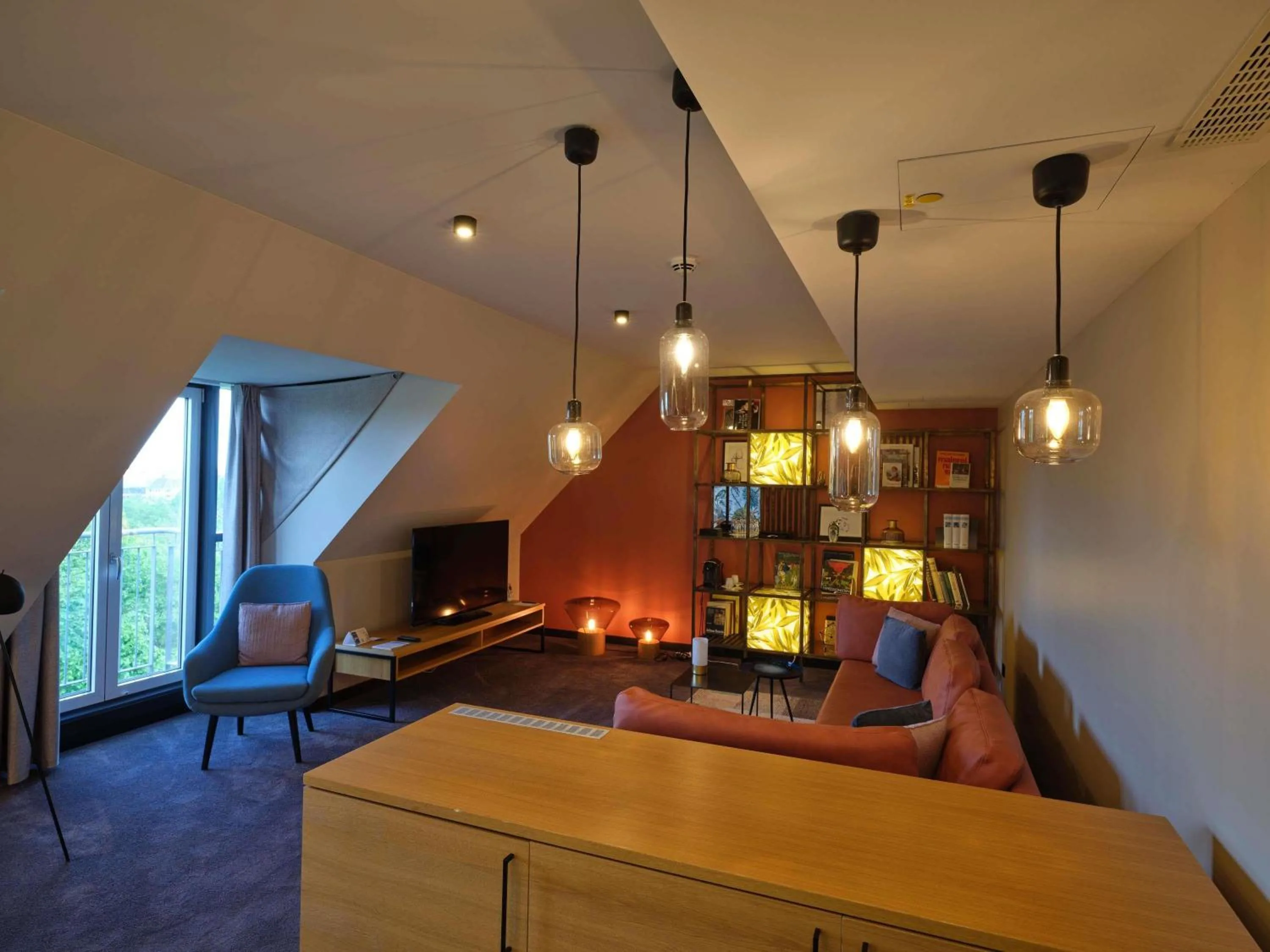 Bedroom in Novotel München City