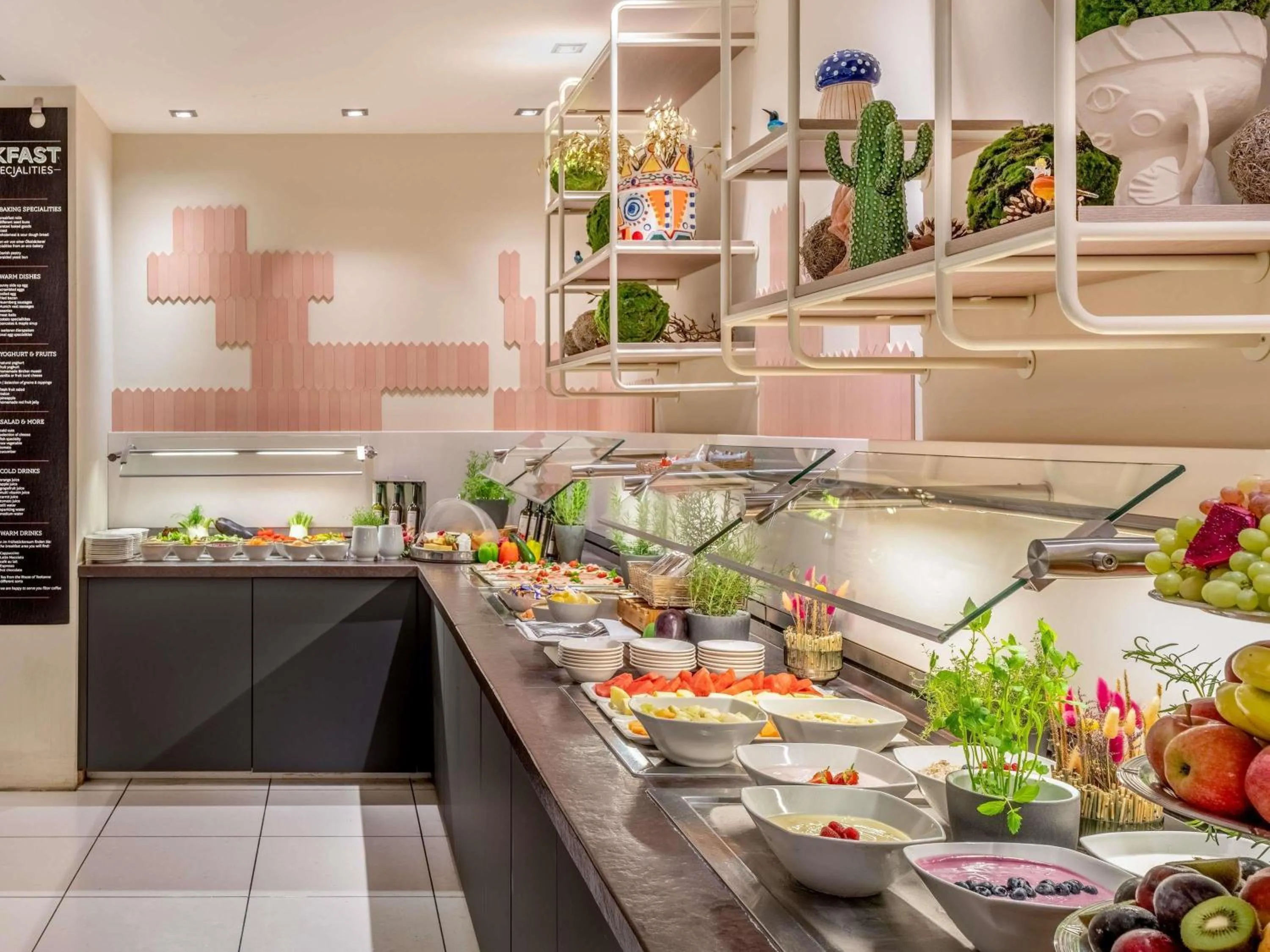 Breakfast in Novotel München City