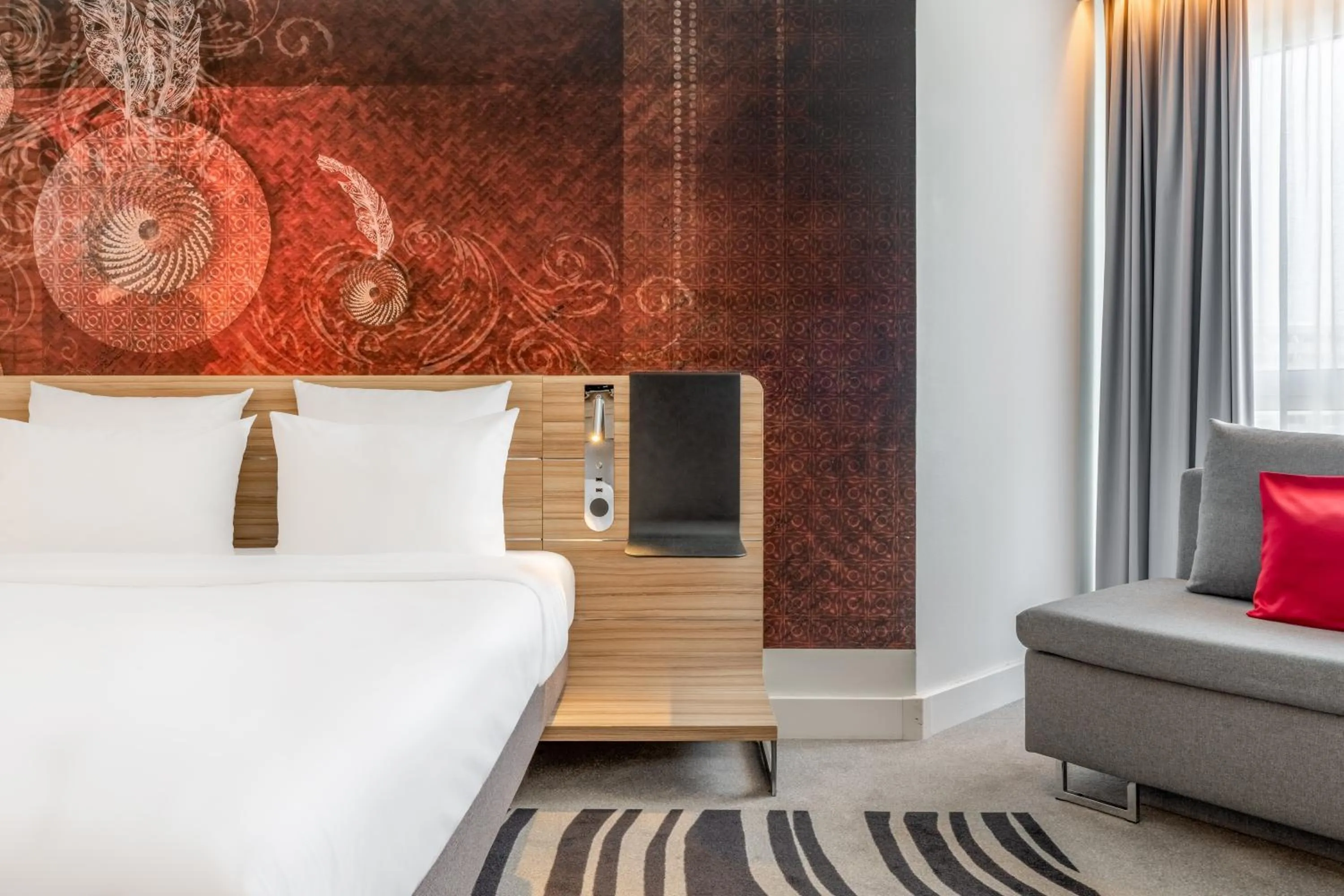 Photo of the whole room, Bed in Novotel München City