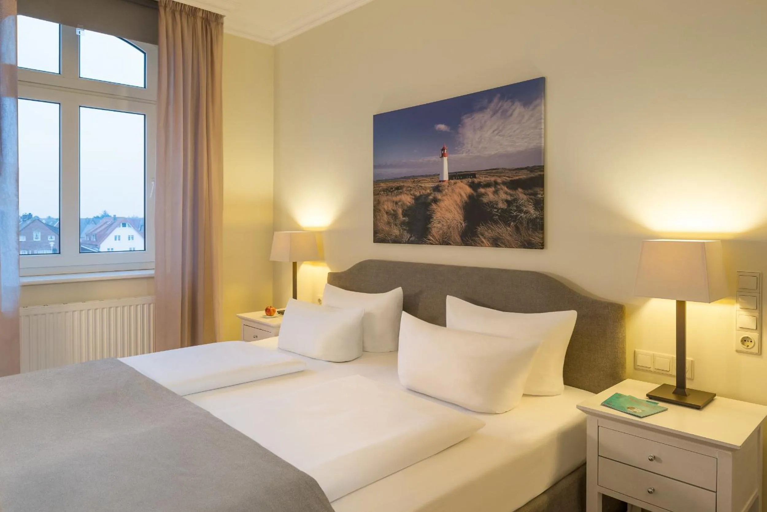 Photo of the whole room, Bed in Dorint Strandresort & Spa Westerland/Sylt