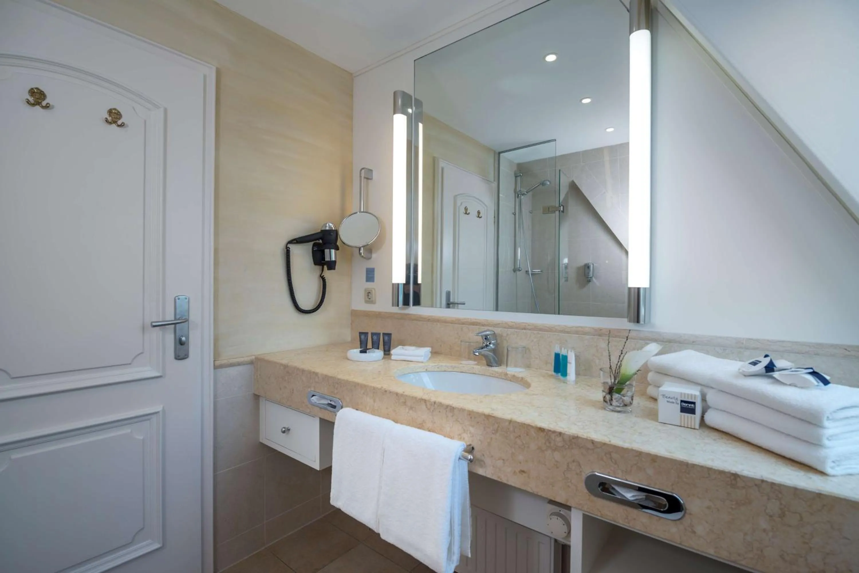 Photo of the whole room in Dorint Strandresort & Spa Westerland/Sylt