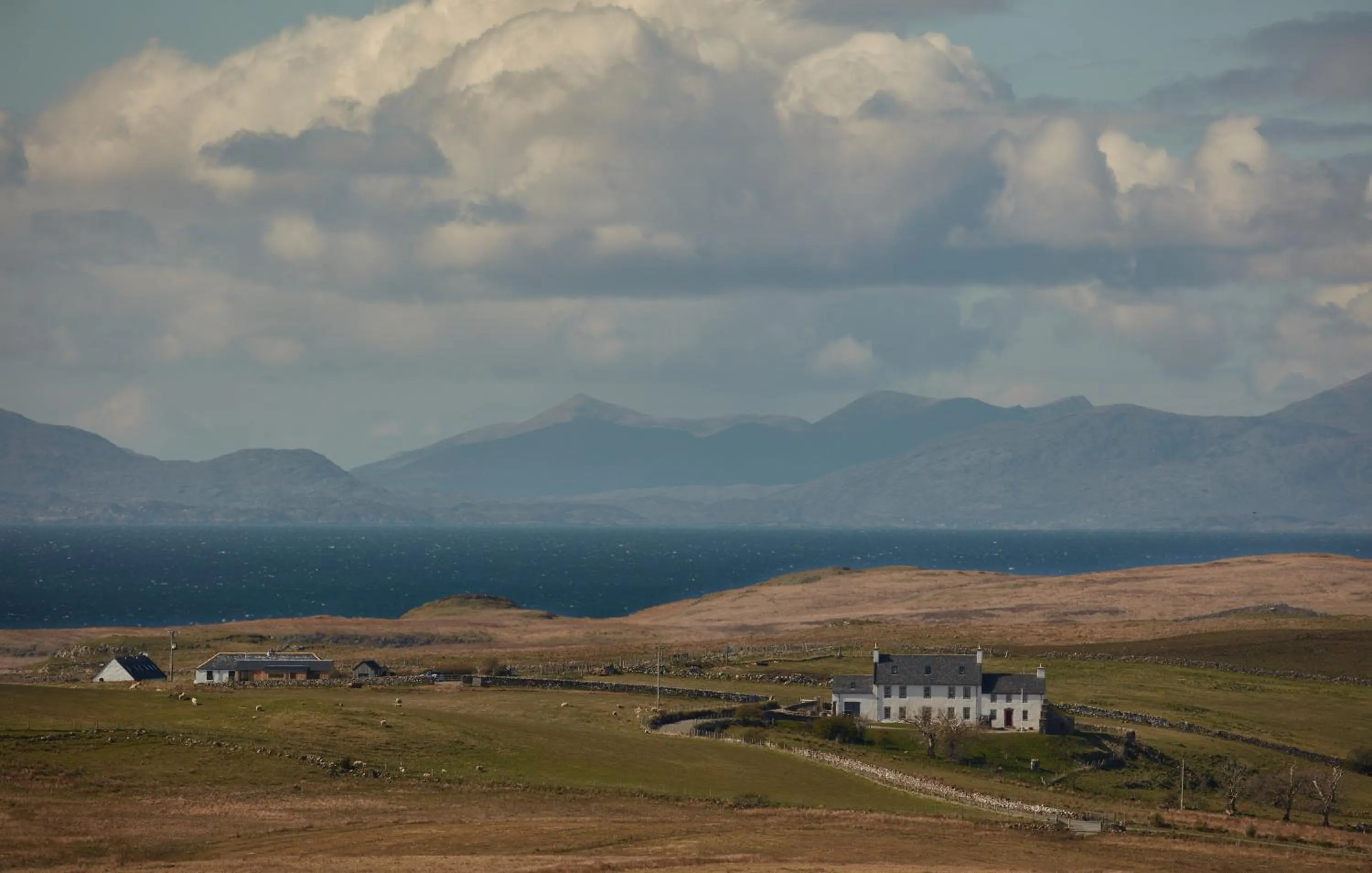 Property building in Monkstadt 1745 Restaurant with Rooms