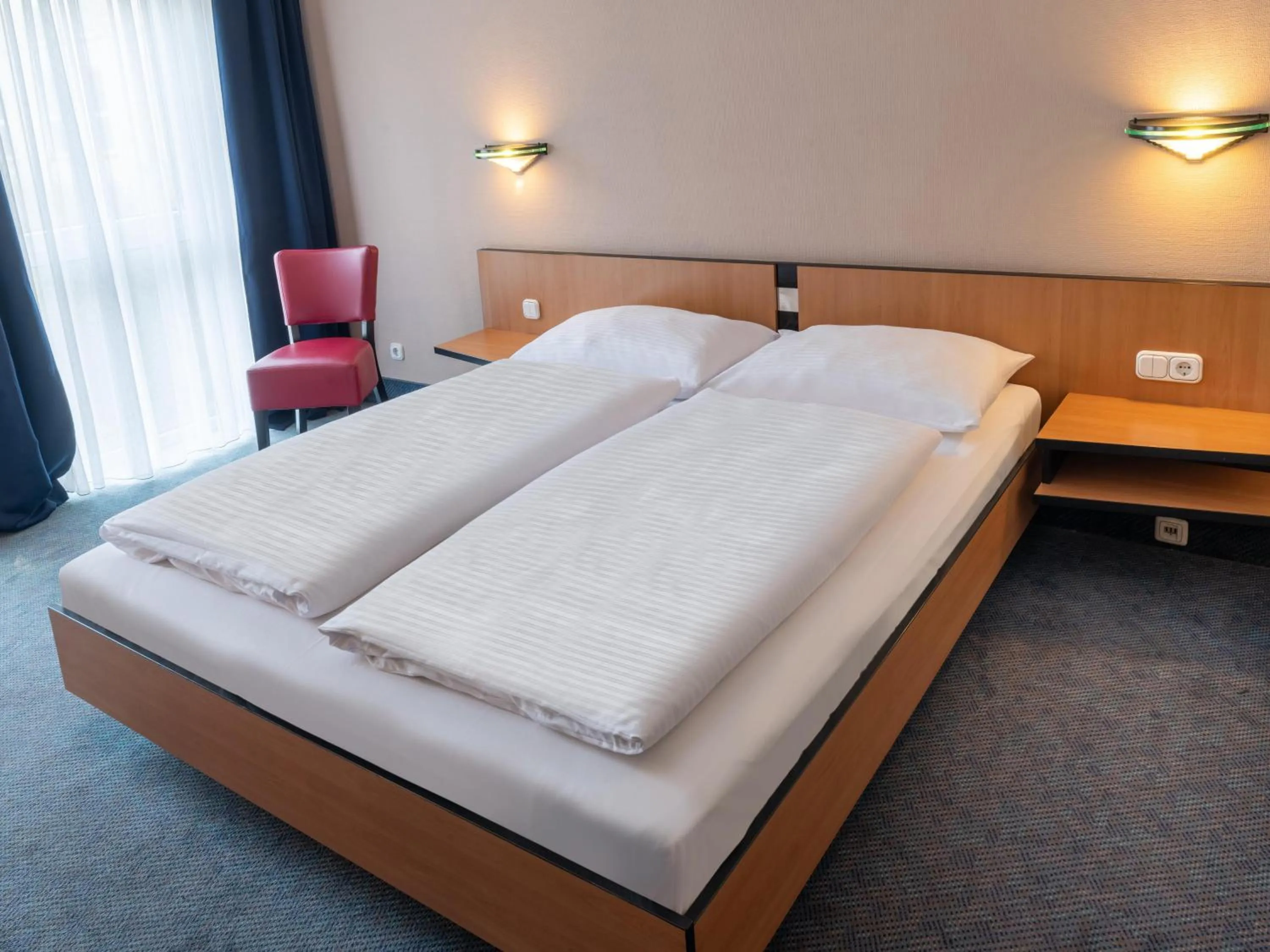 Photo of the whole room, Bed in Best Western Hotel de Ville