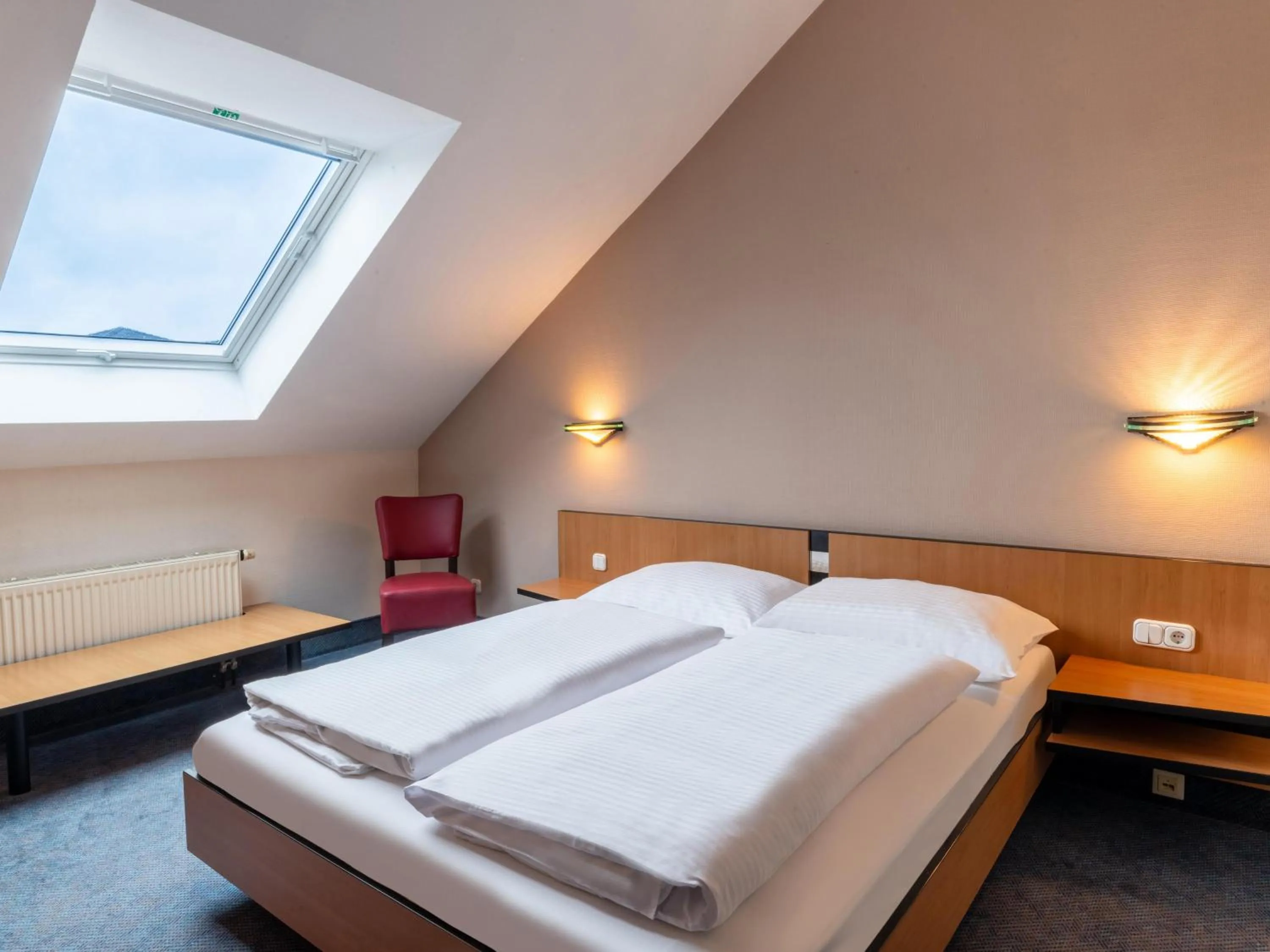 Photo of the whole room, Bed in Best Western Hotel de Ville