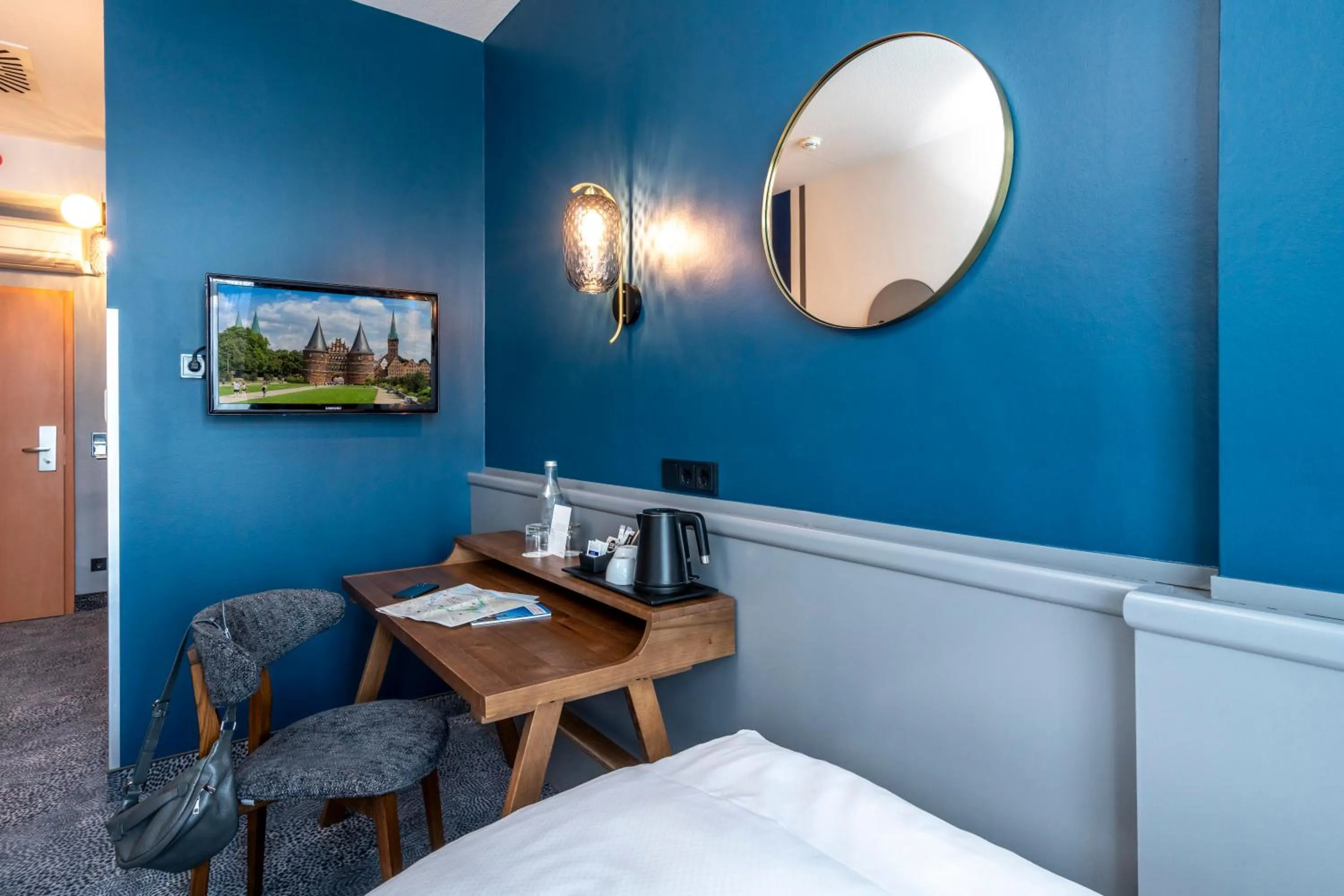 Photo of the whole room, Bed in Mercure Hotel Luebeck City Center