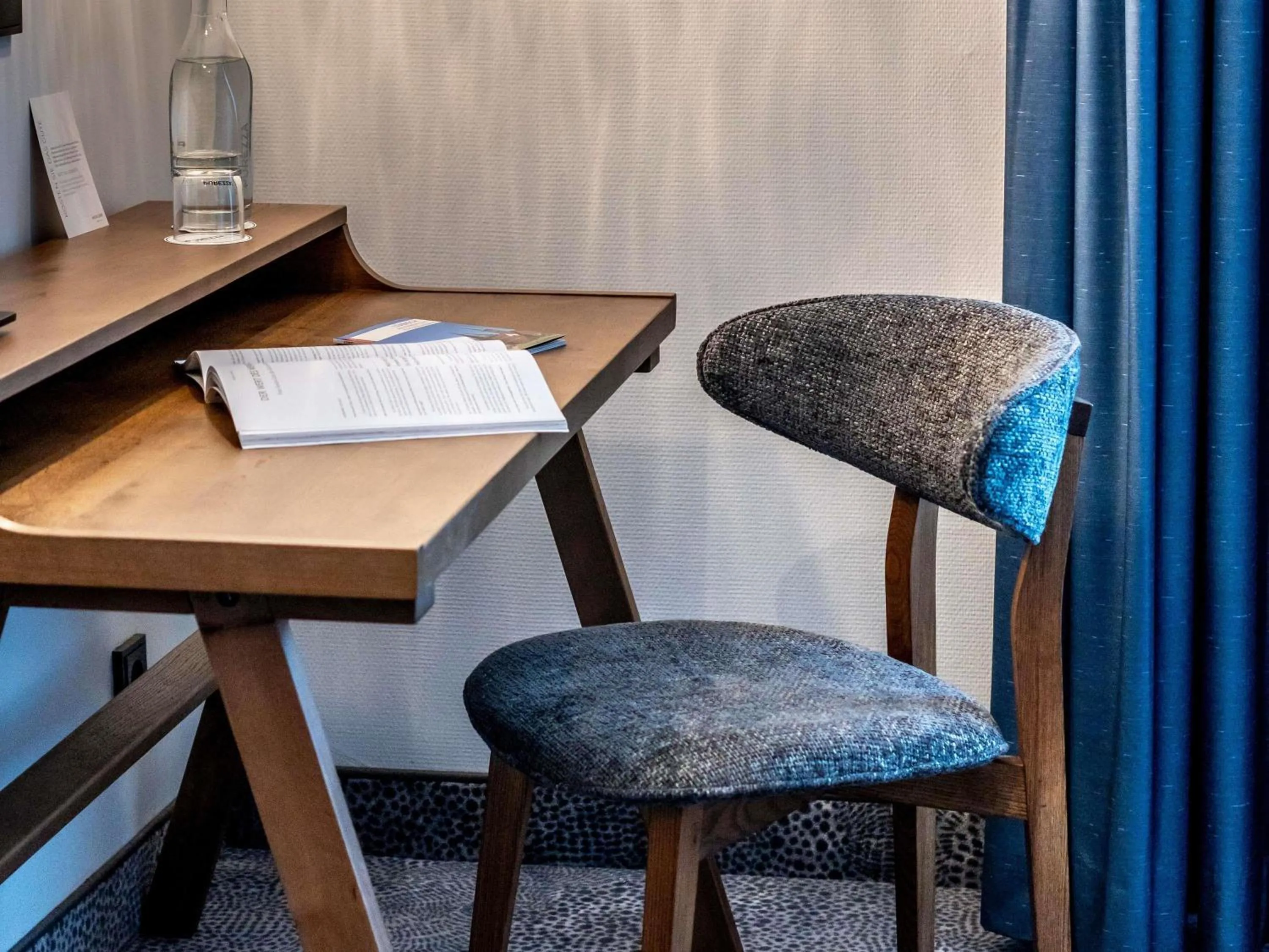 Bedroom in Mercure Hotel Luebeck City Center