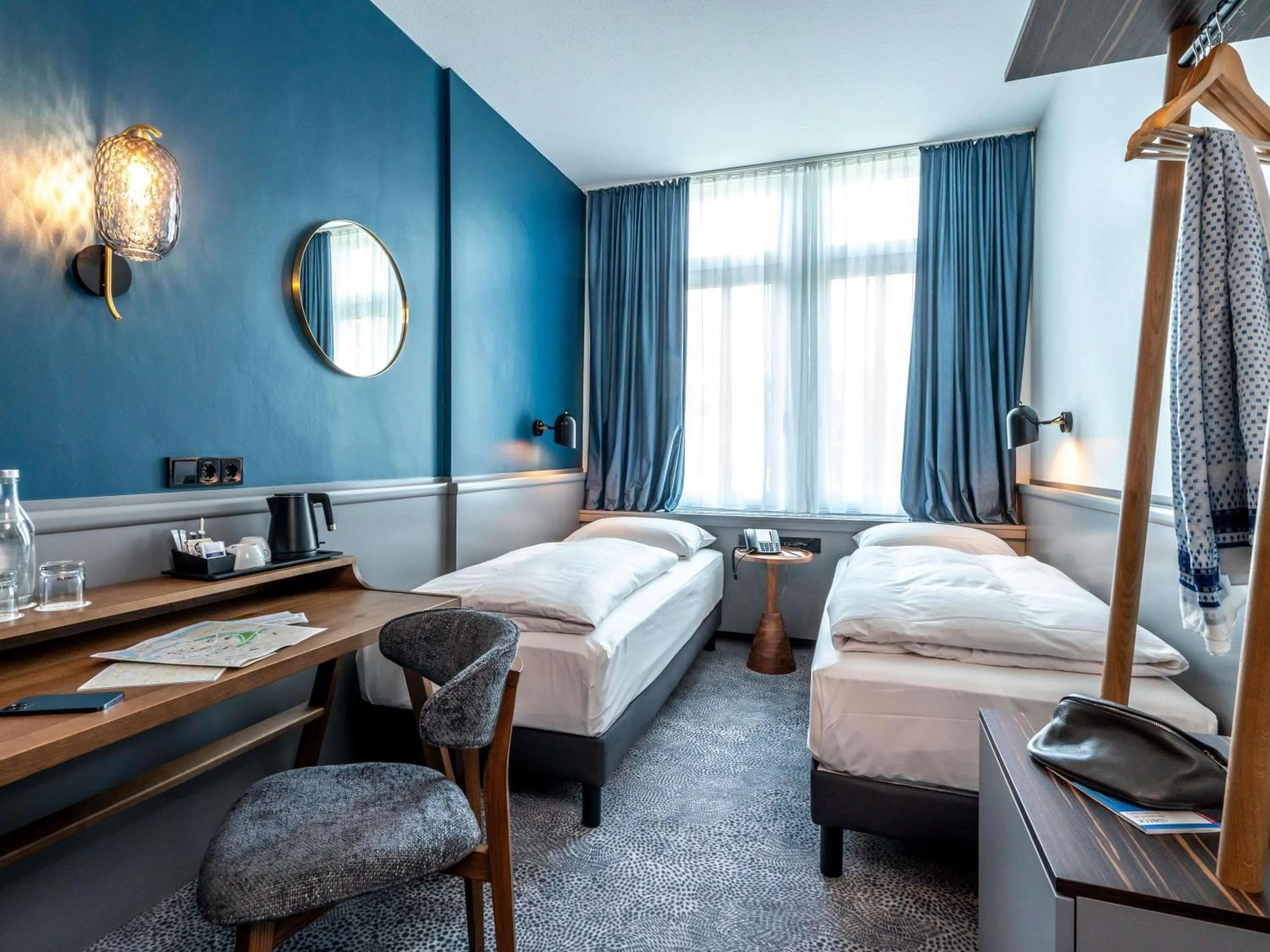 Bedroom, Bed in Mercure Hotel Luebeck City Center