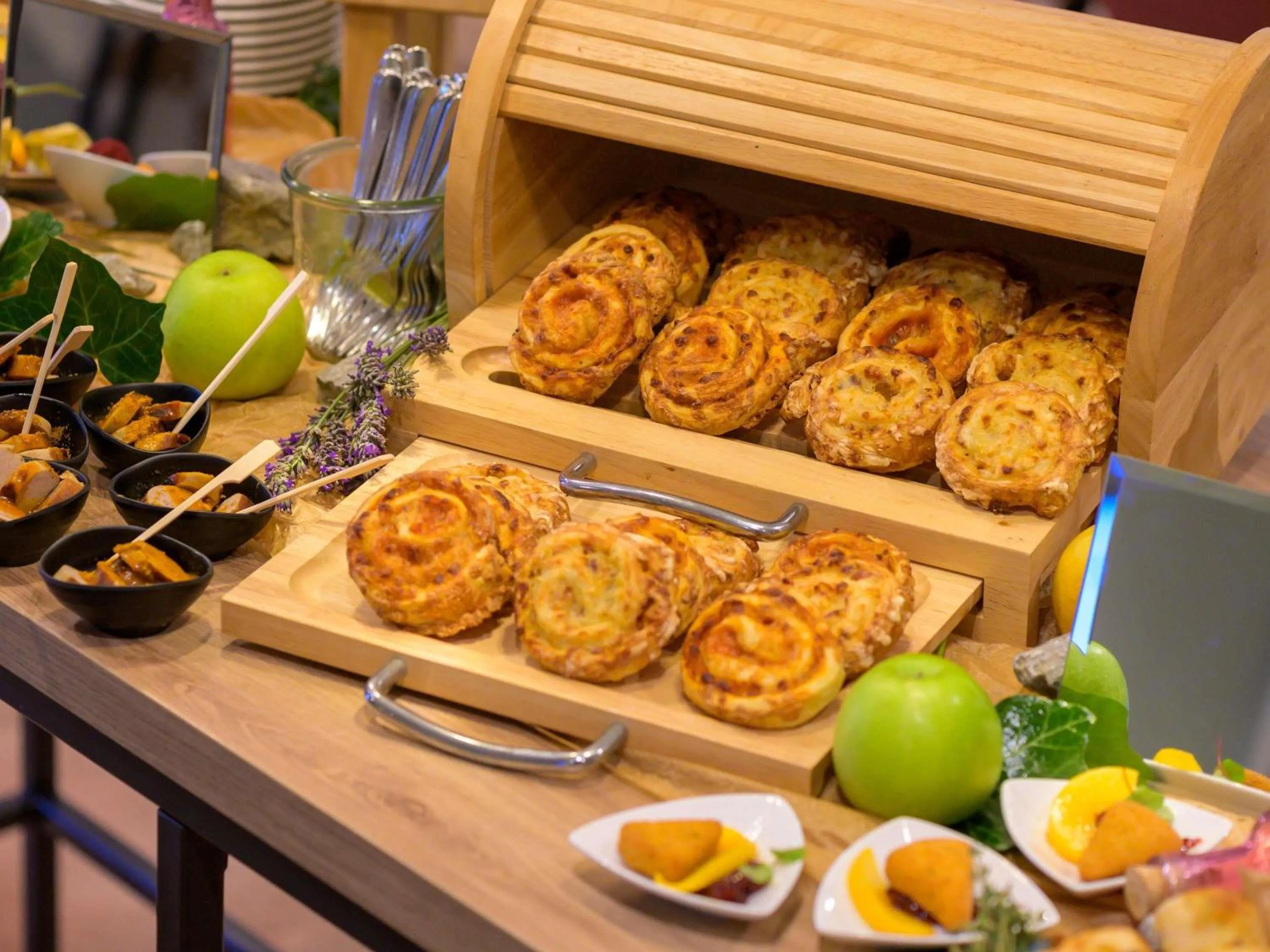 Meeting/conference room in Mercure Hotel Köln West