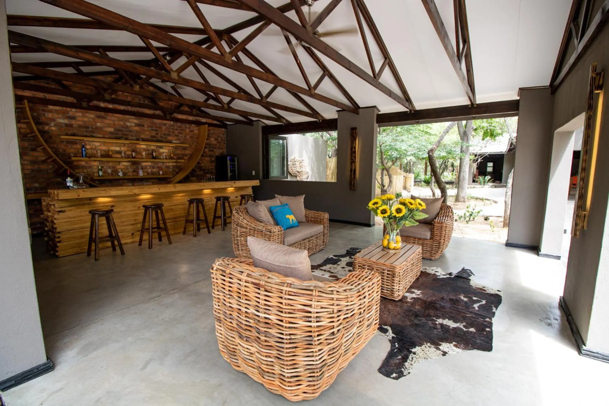 Lounge or bar in Little Africa Safari Lodge