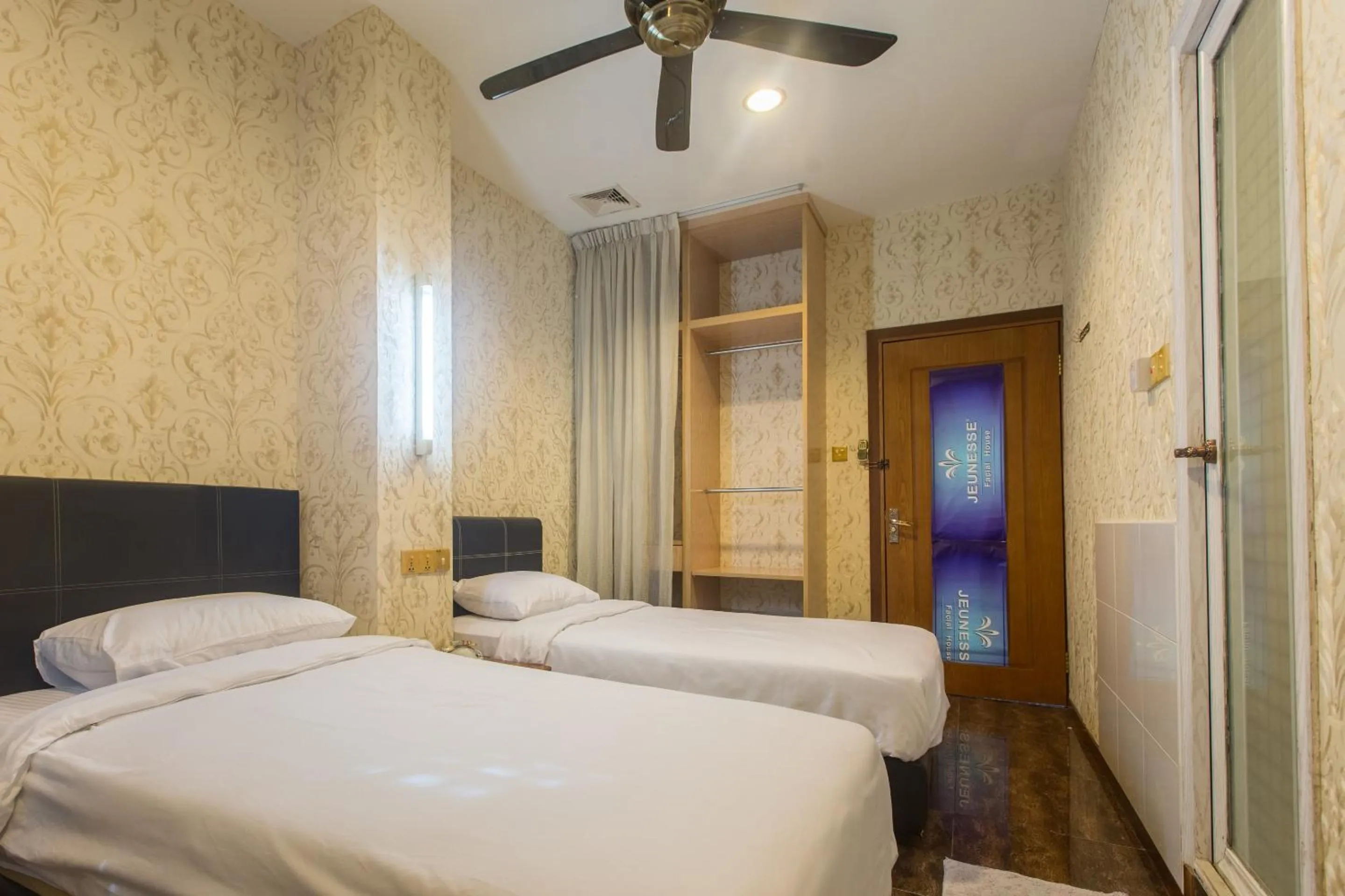 Bedroom, Bed in Hotel O Rebecca's Homes