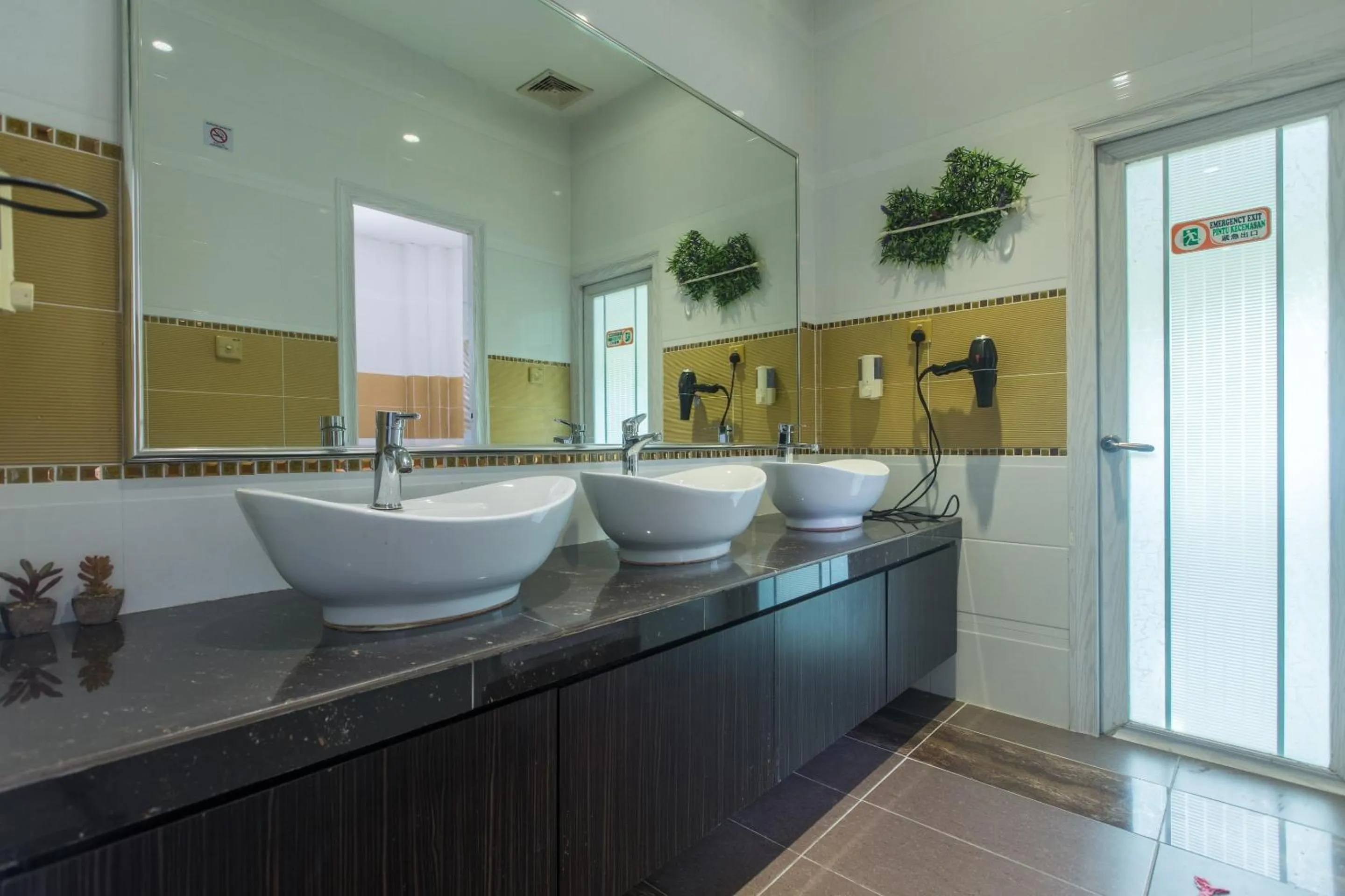 Bathroom in Hotel O Rebecca's Homes