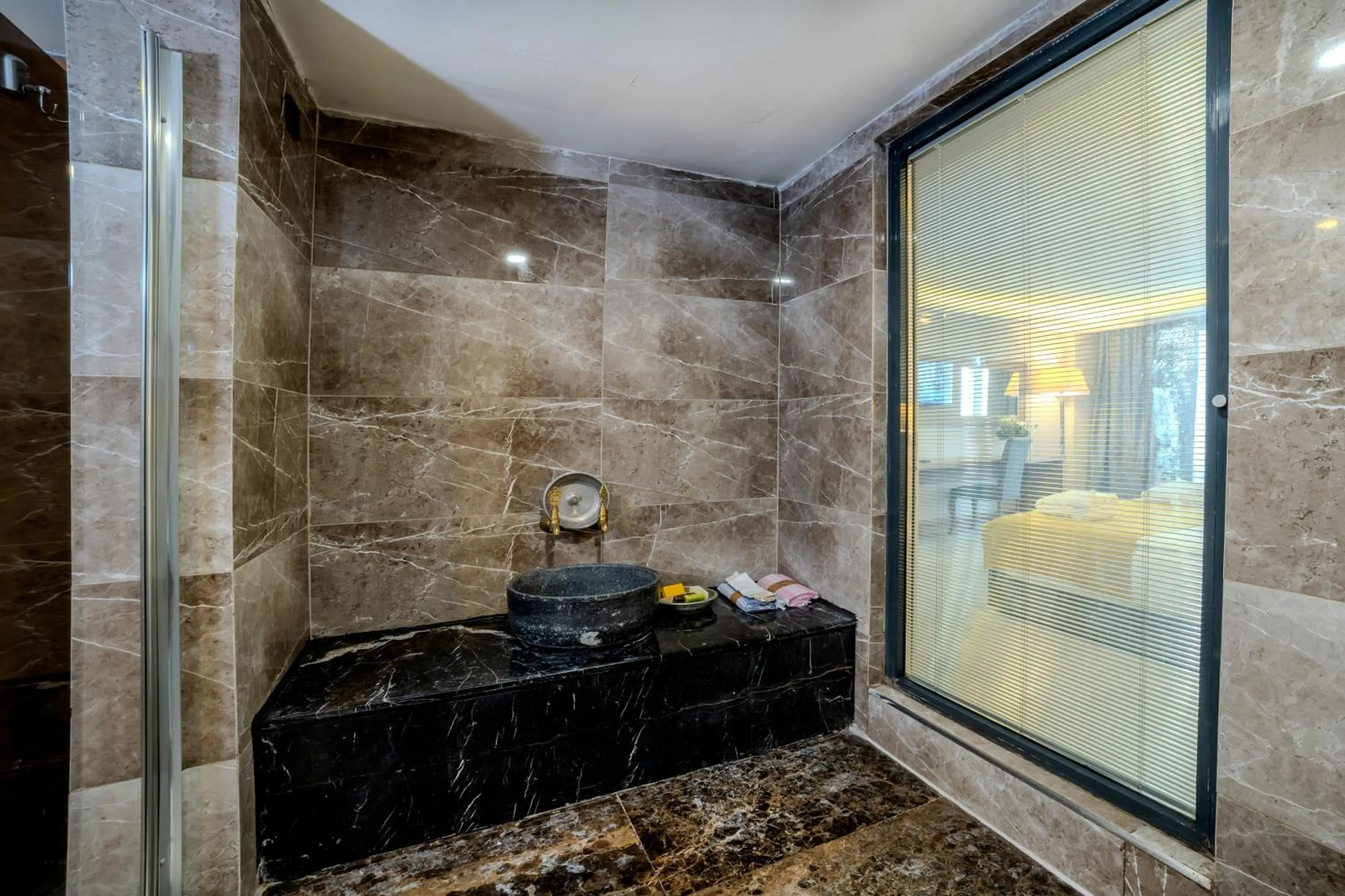 Bathroom in Royal Termal Hotel