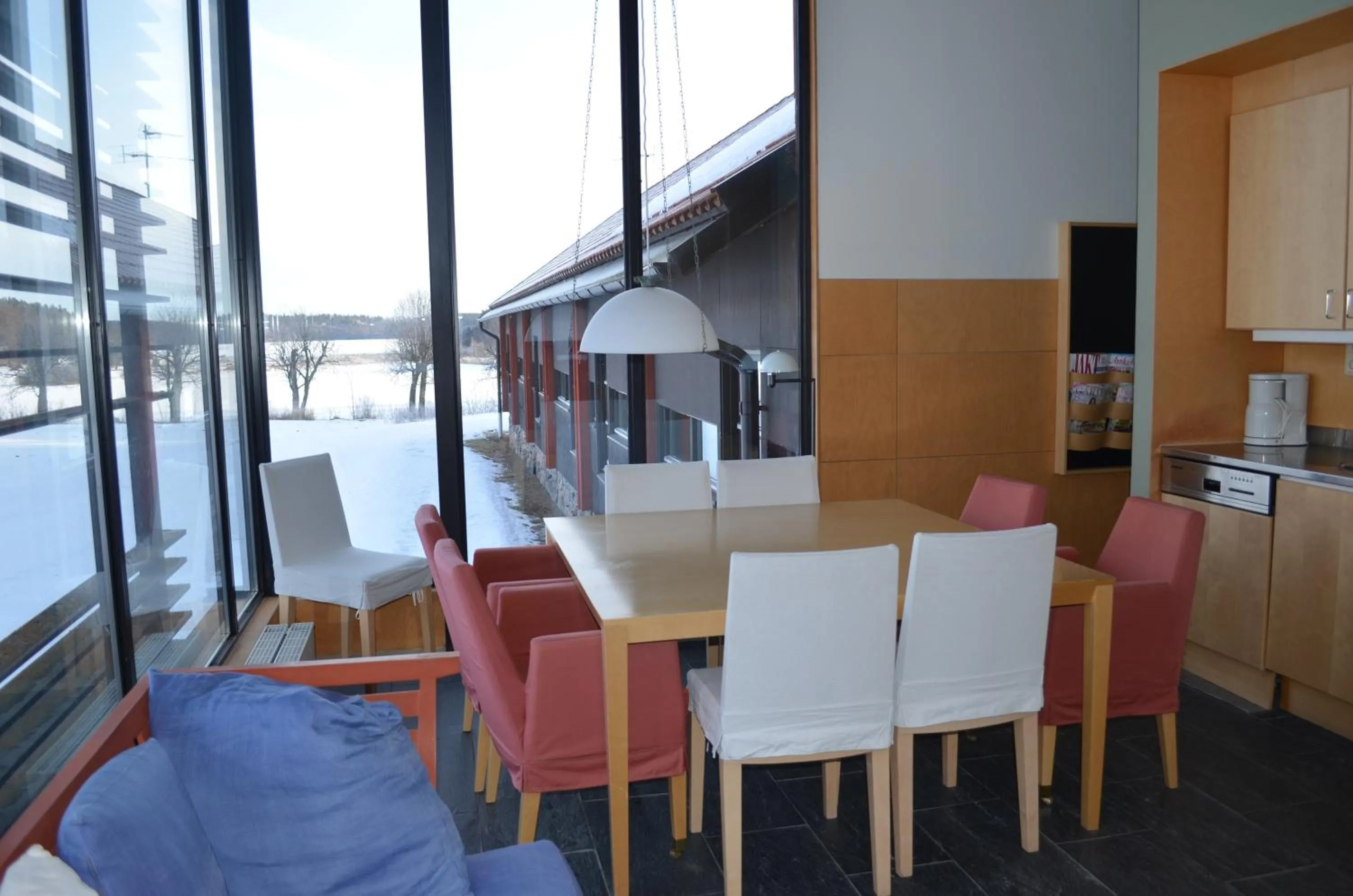 Property building in Husby Säteri