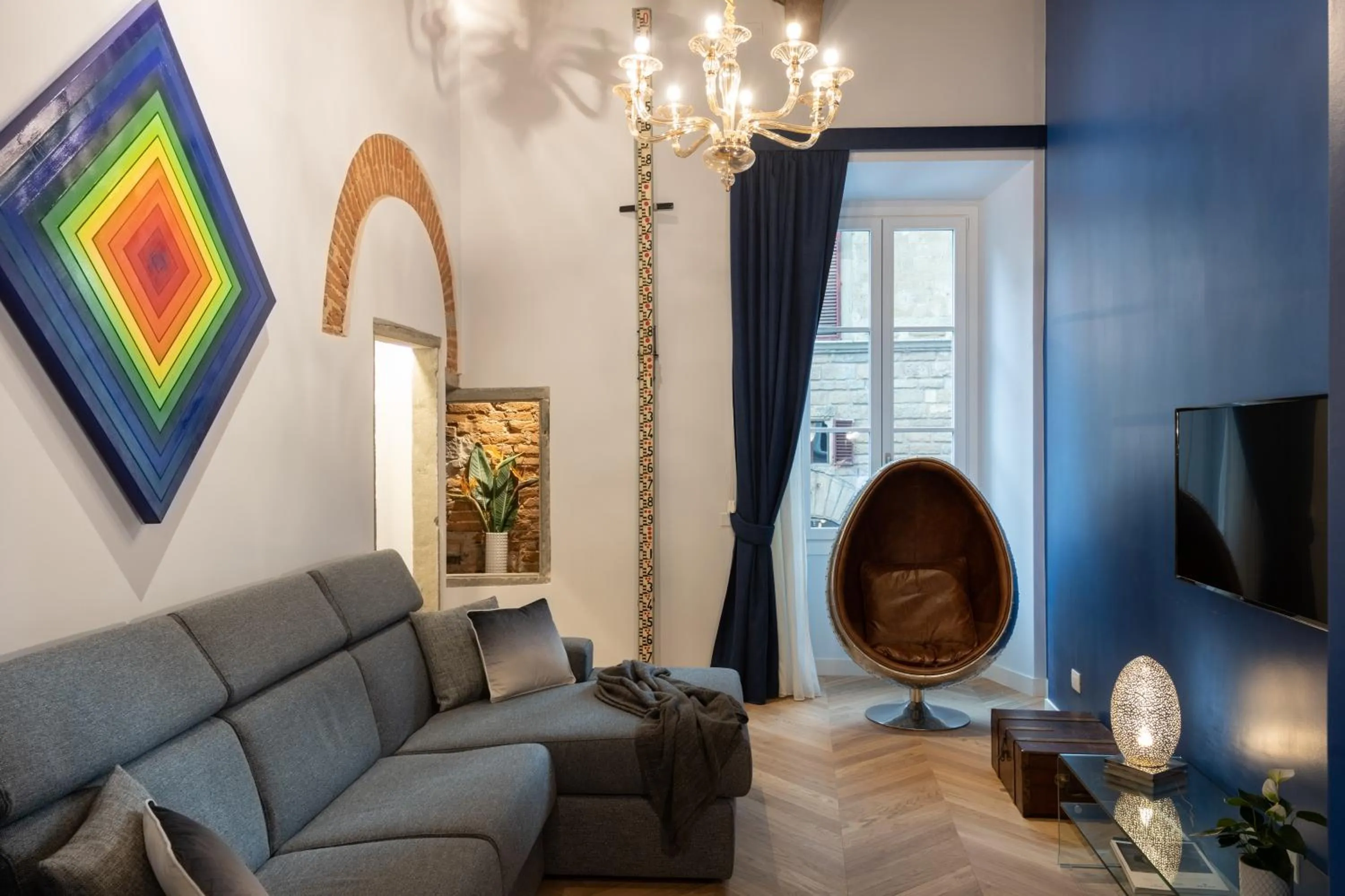 TV and multimedia in Kairos by Florence Art Apartments