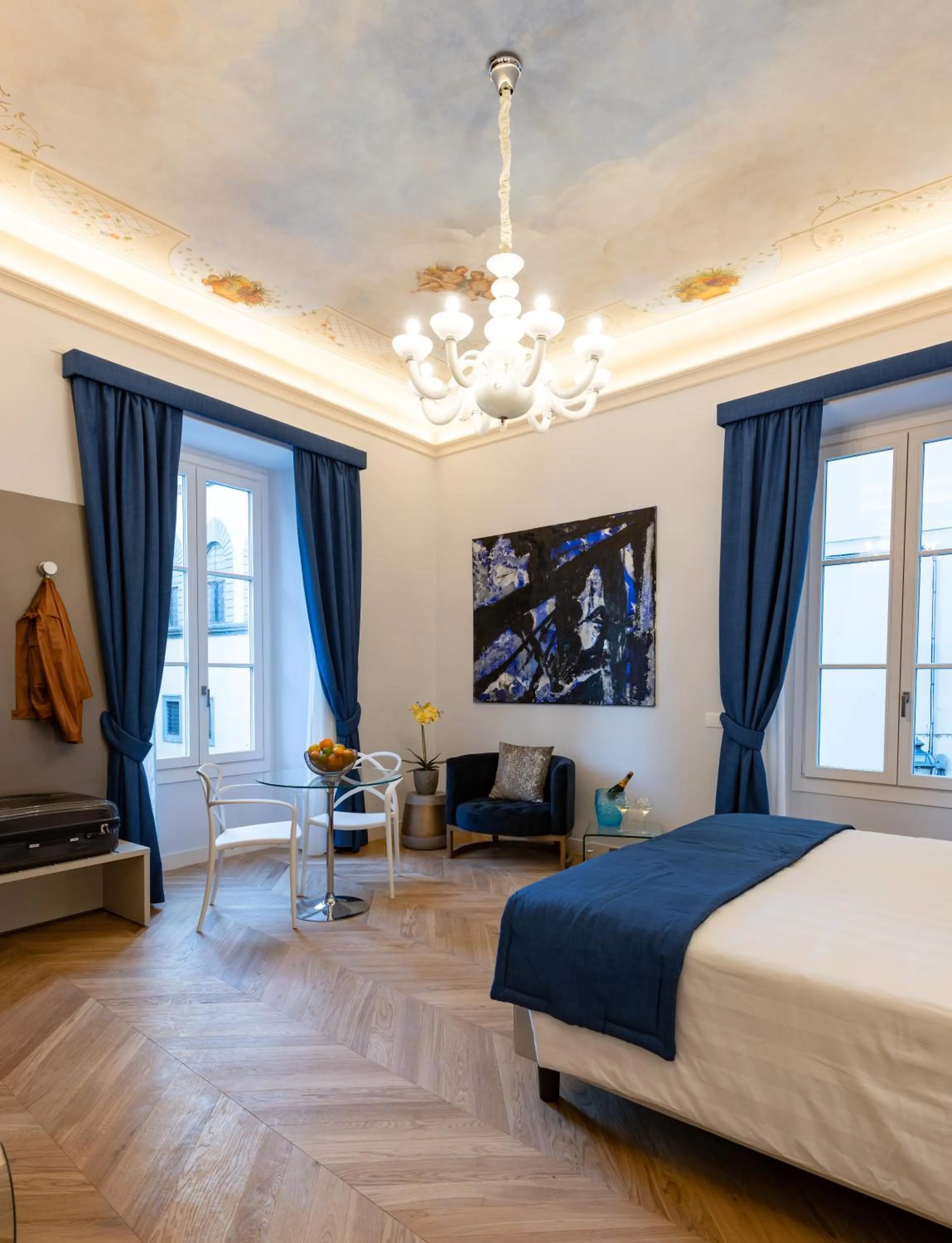 Photo of the whole room, Bed in Kairos by Florence Art Apartments