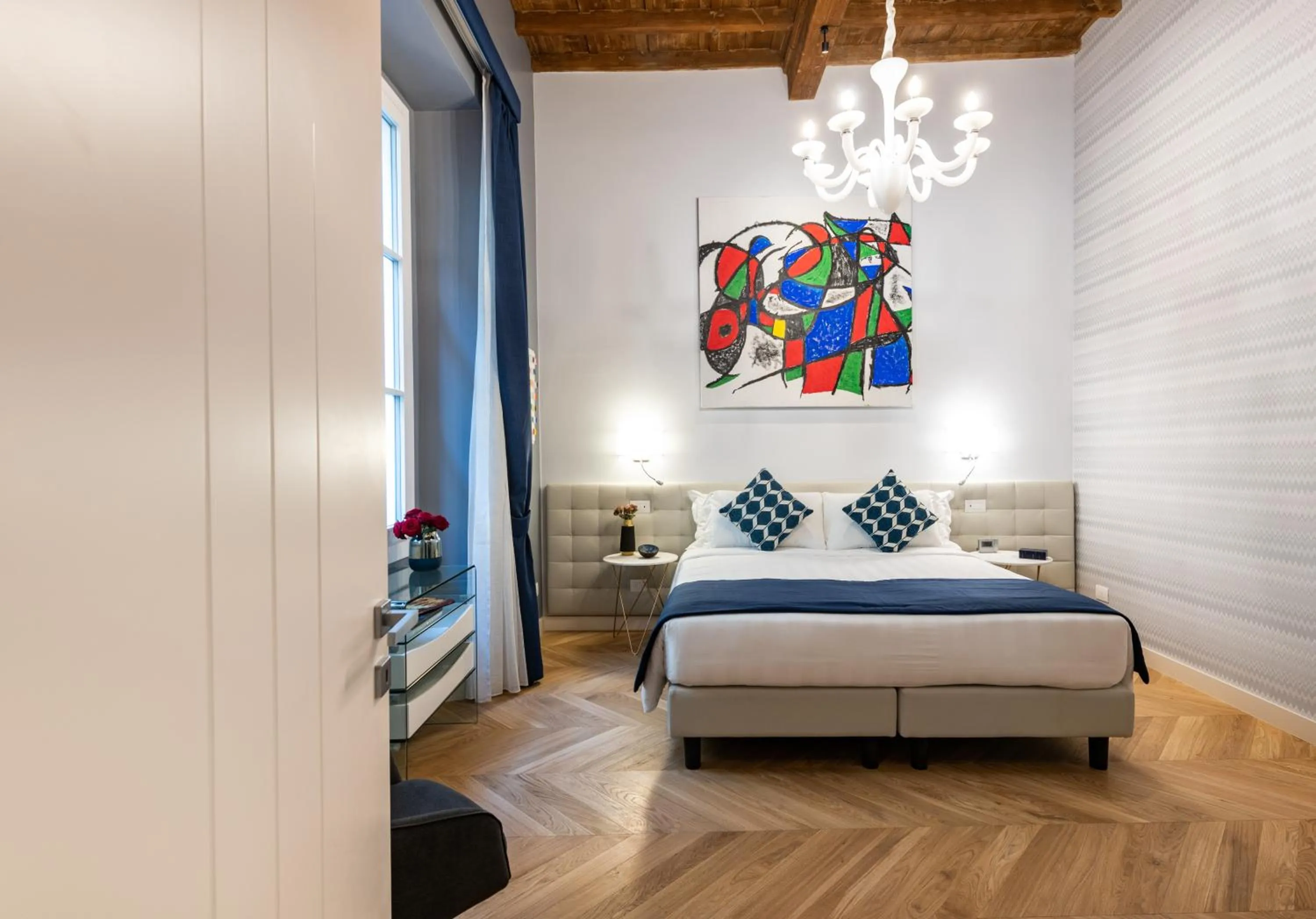 Photo of the whole room, Bed in Kairos by Florence Art Apartments