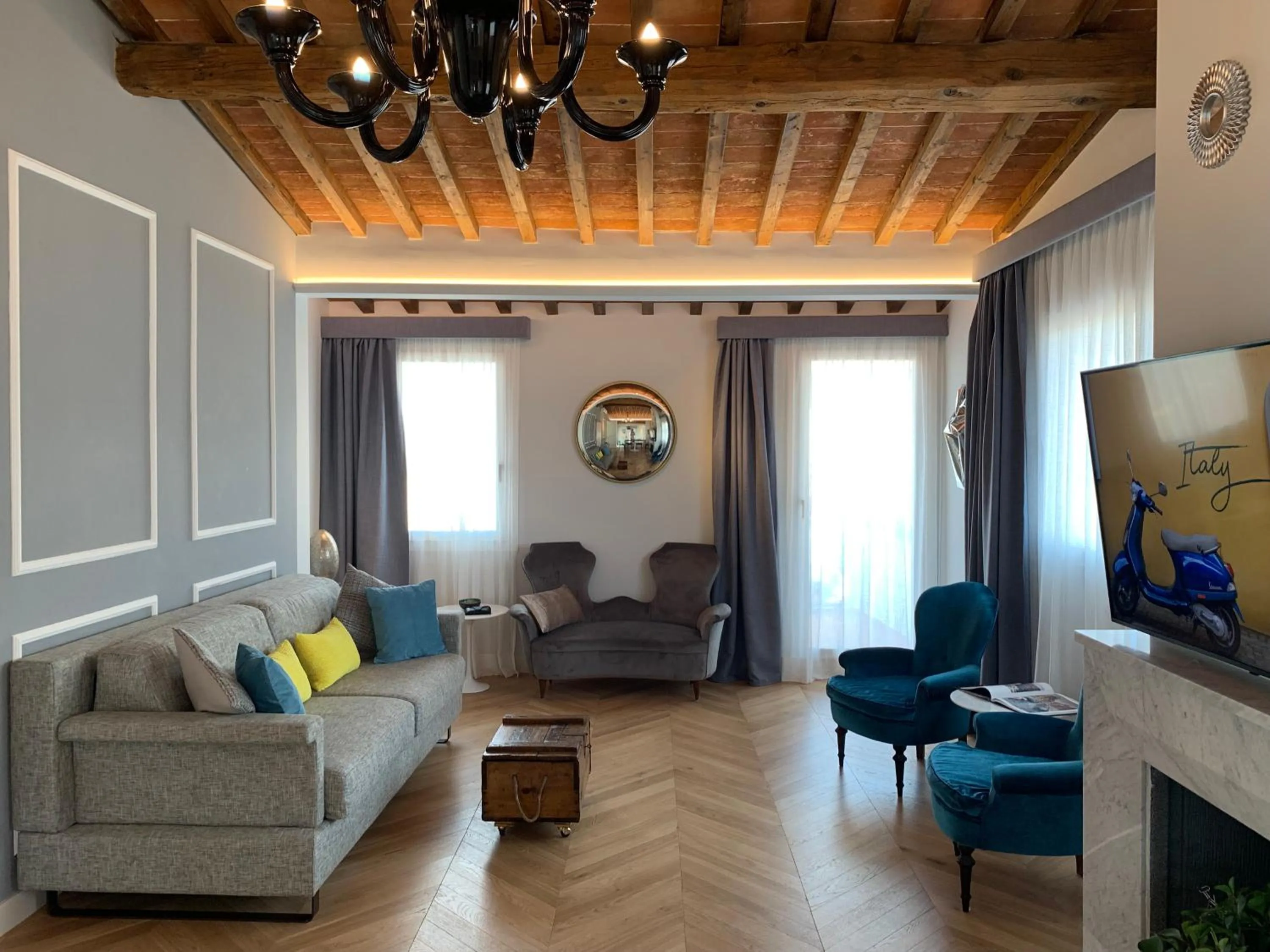 Living room in Kairos by Florence Art Apartments