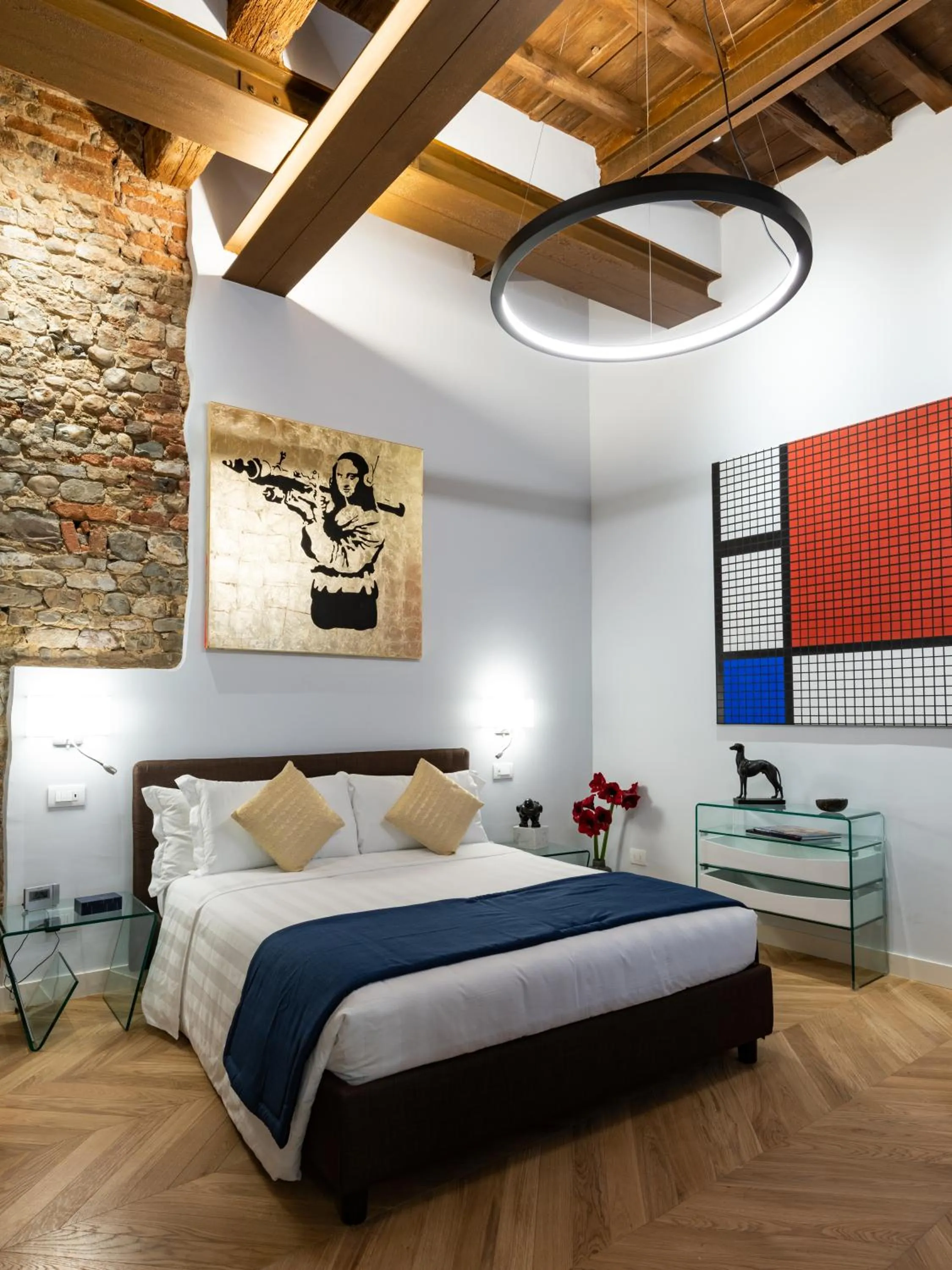 Photo of the whole room, Bed in Kairos by Florence Art Apartments