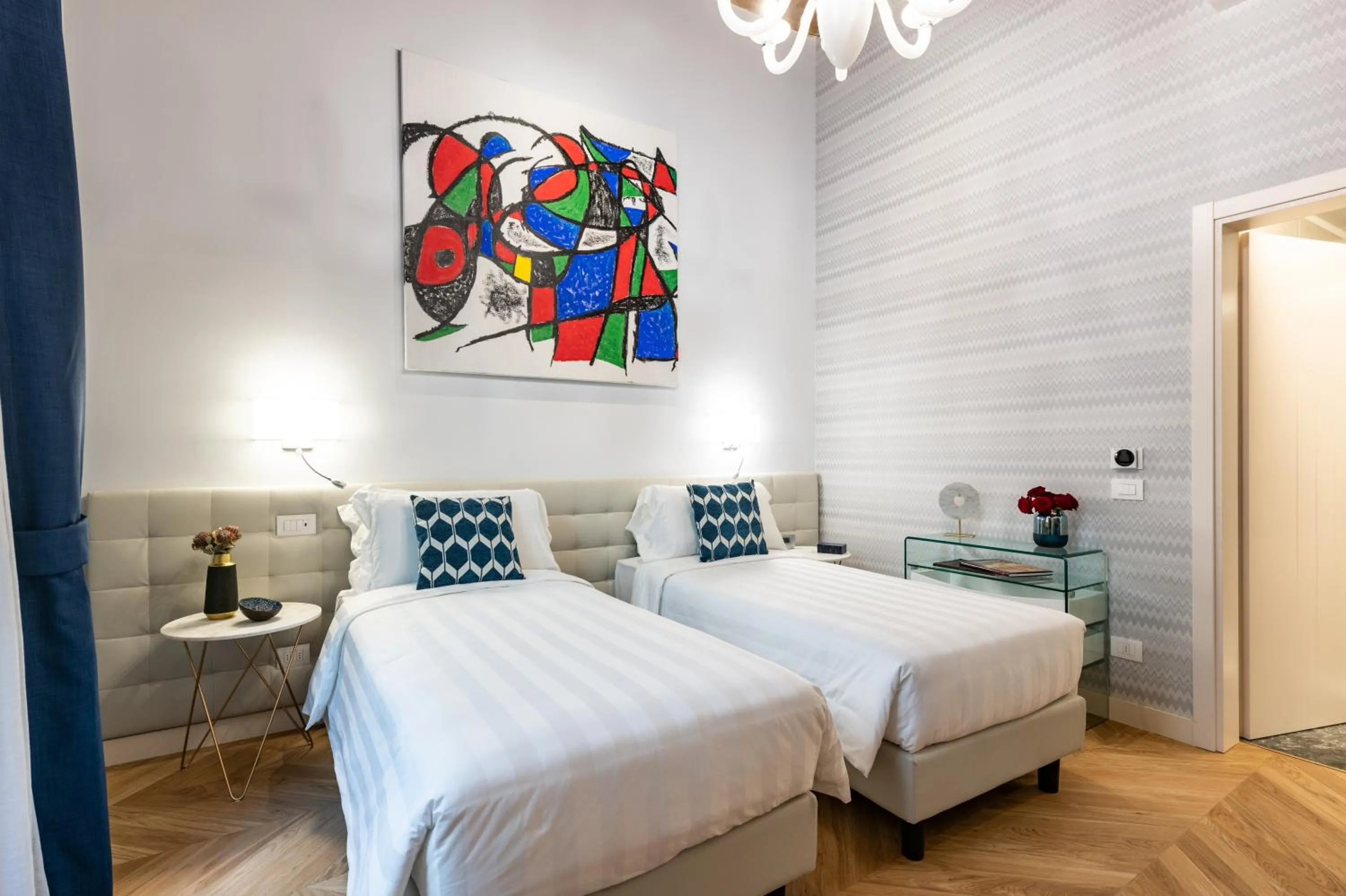 Photo of the whole room, Bed in Kairos by Florence Art Apartments