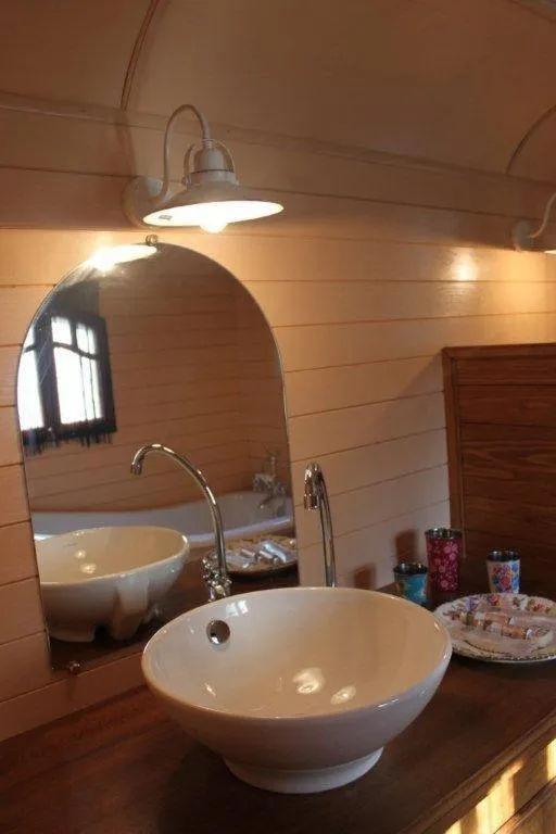 La roulotte "Les Saintes"