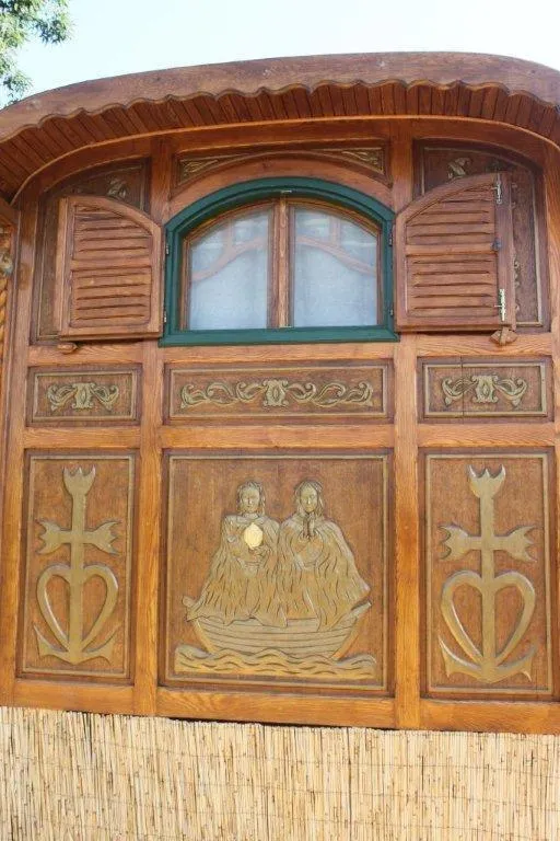 La roulotte "Les Saintes"