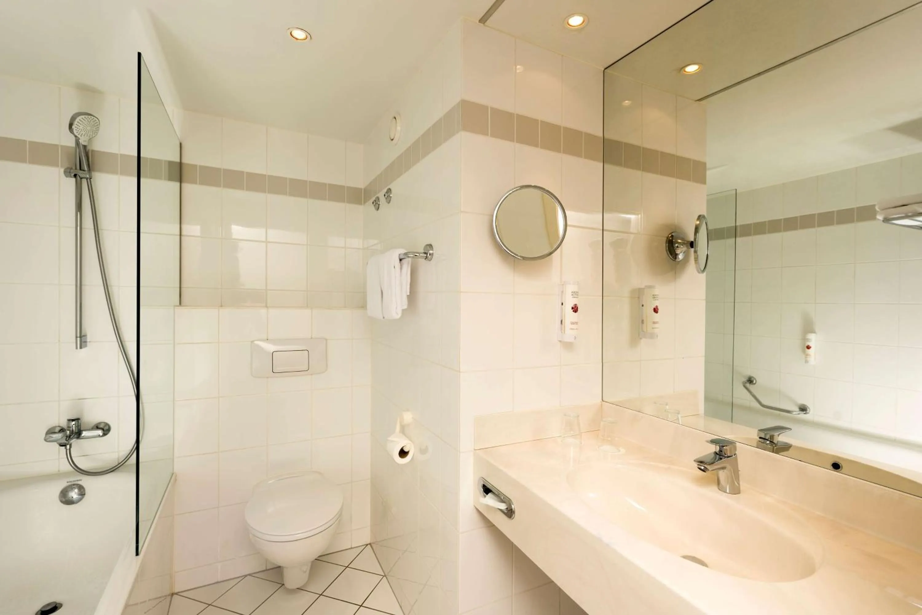 Bathroom in Ramada by Wyndham Hannover Messe