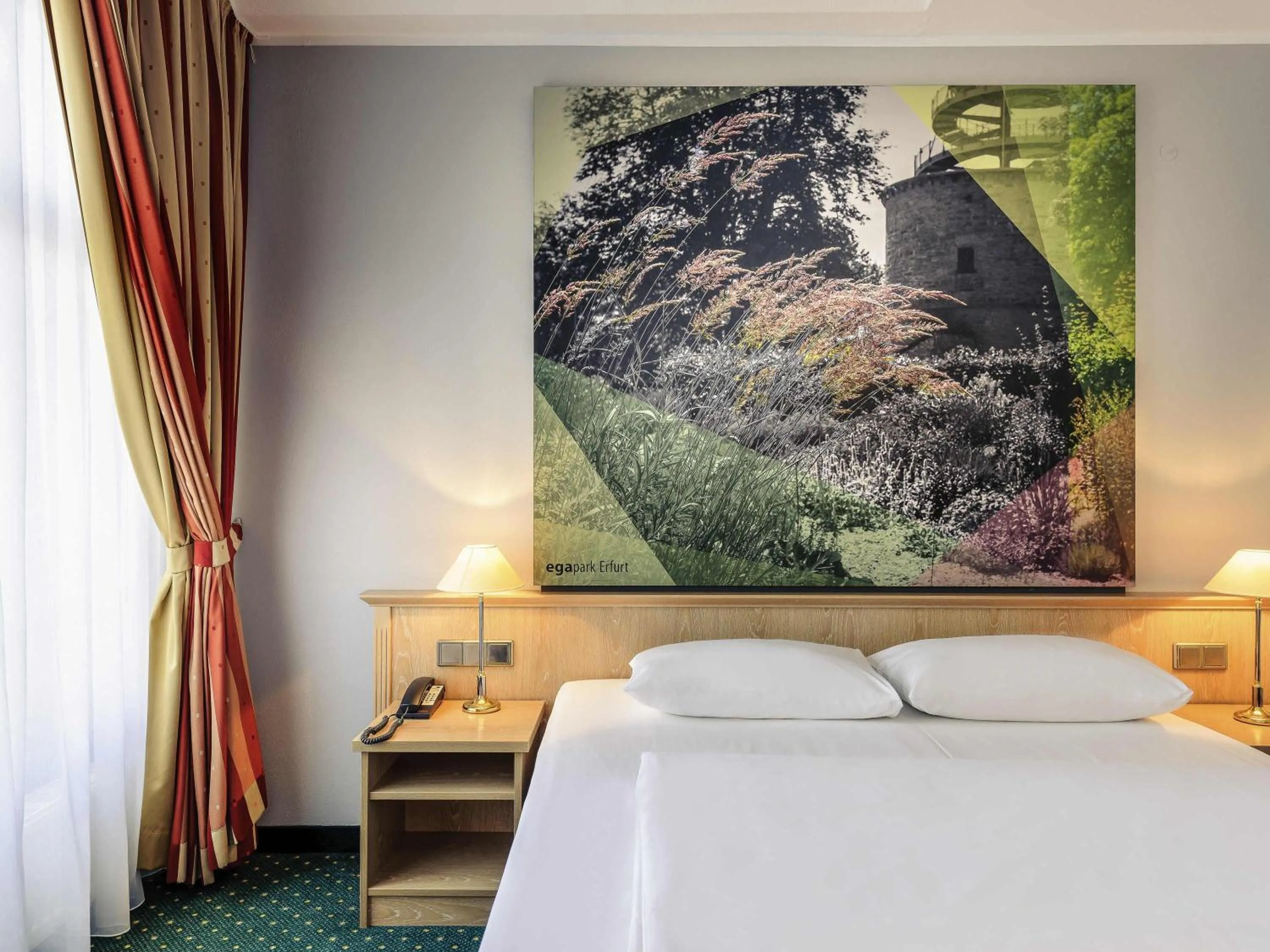 Bedroom, Bed in Mercure Hotel Erfurt Altstadt