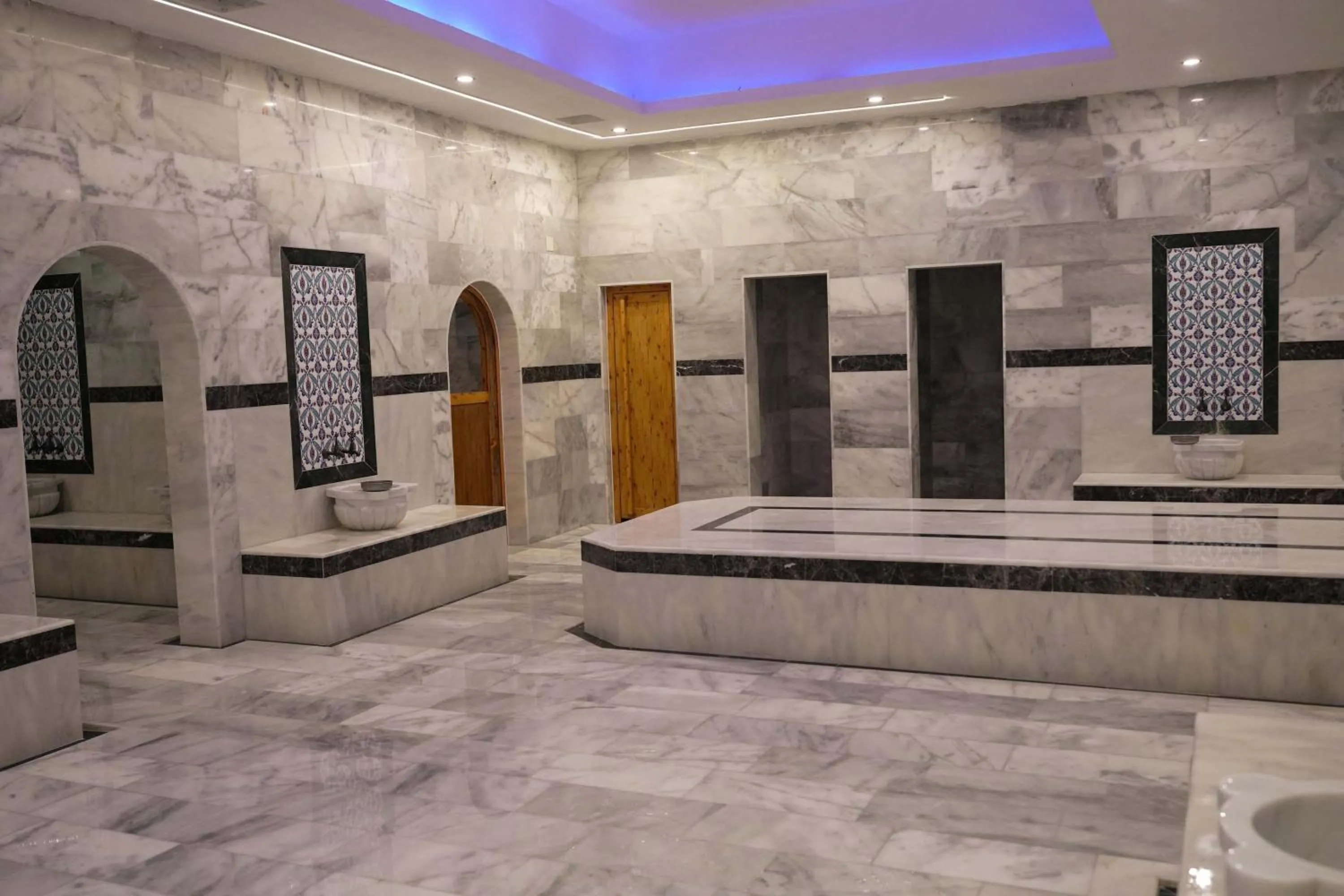 Public Bath in Emin Koçak Termal & Spa - Convention Center