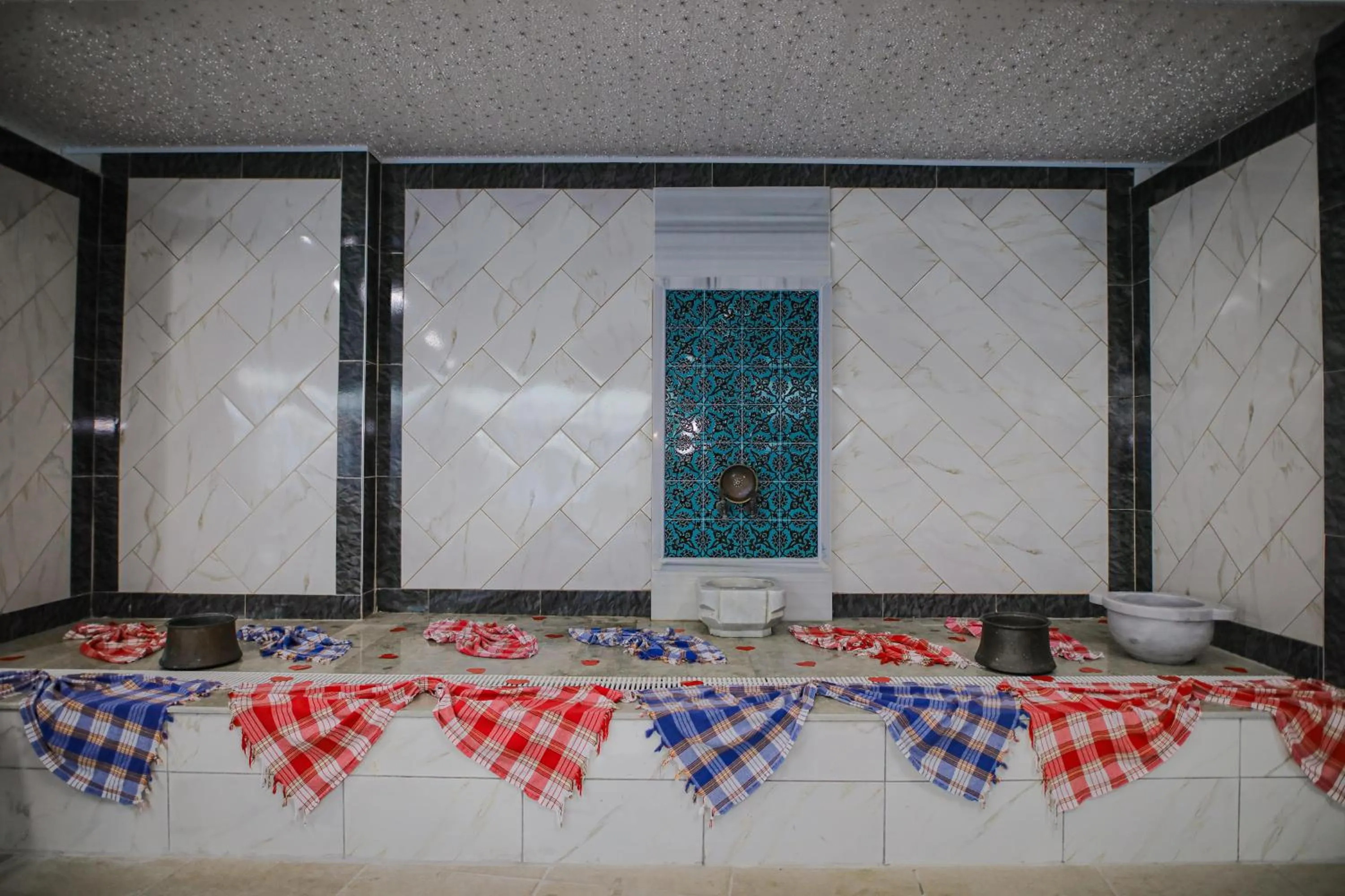 Public Bath, Bed in Emin Koçak Termal & Spa - Convention Center