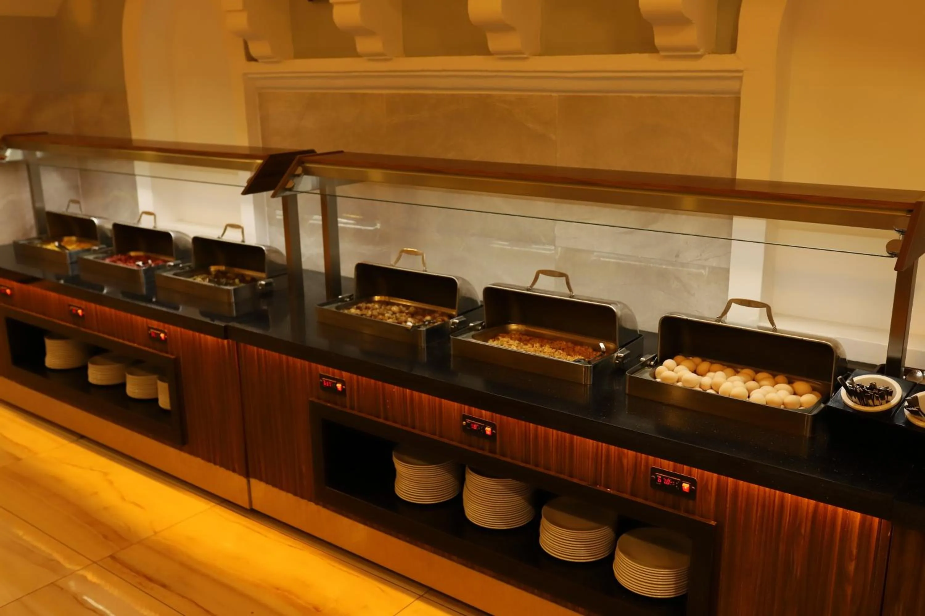 Breakfast in Emin Koçak Termal & Spa - Convention Center