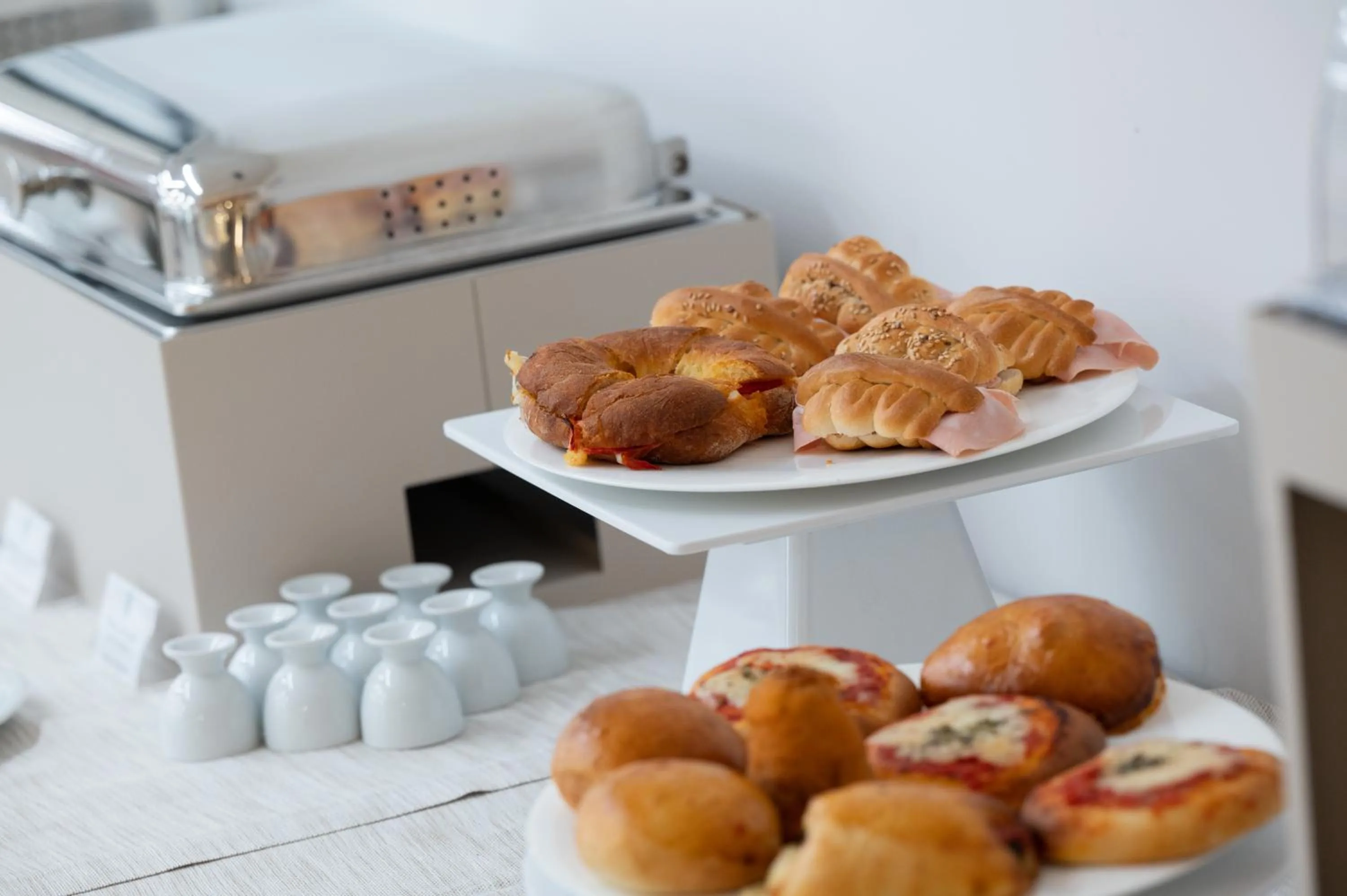 Breakfast in Grand Hotel Faraglioni