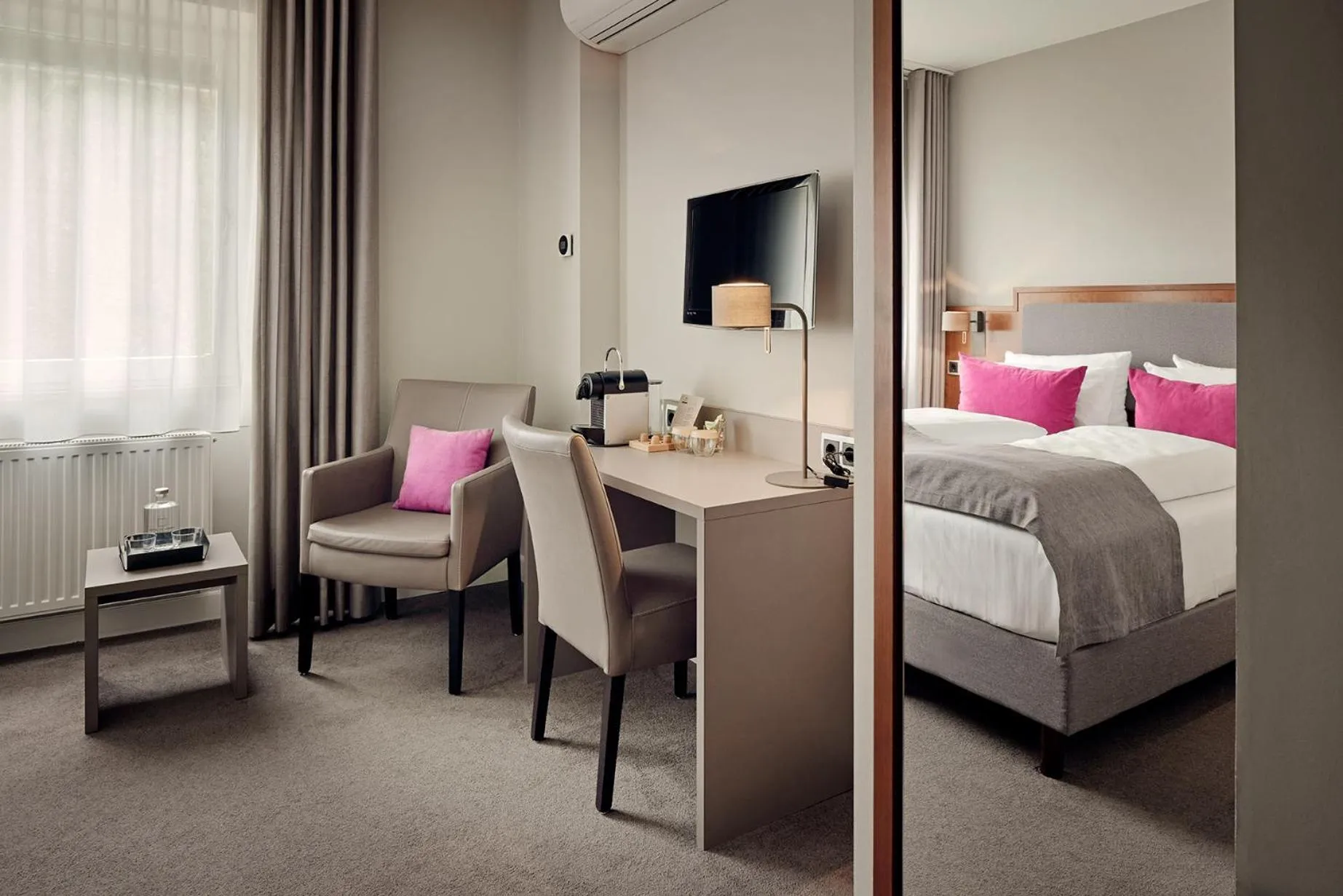 Bed in Hotel St. Annen