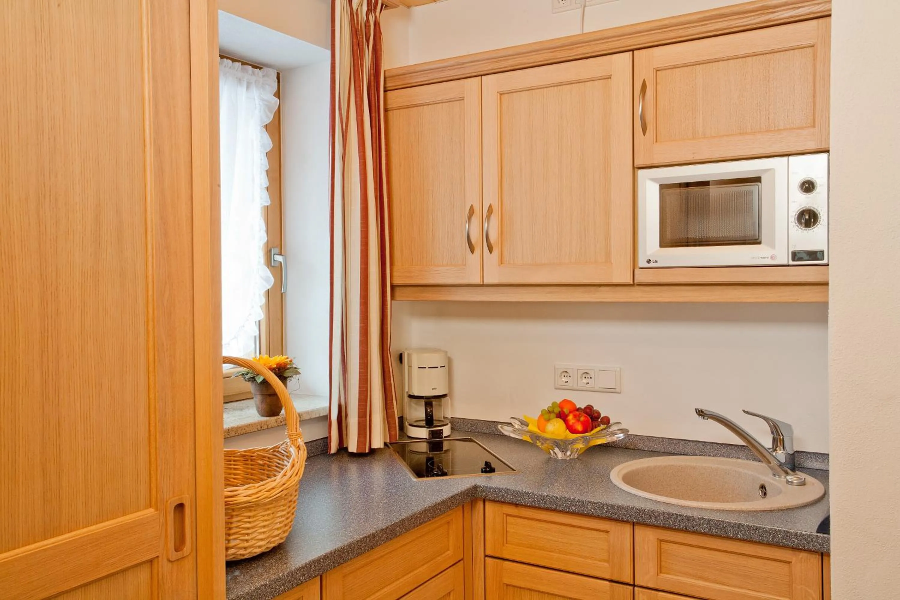 Kitchen or kitchenette in Hotel Landhaus Feldmeier ***S