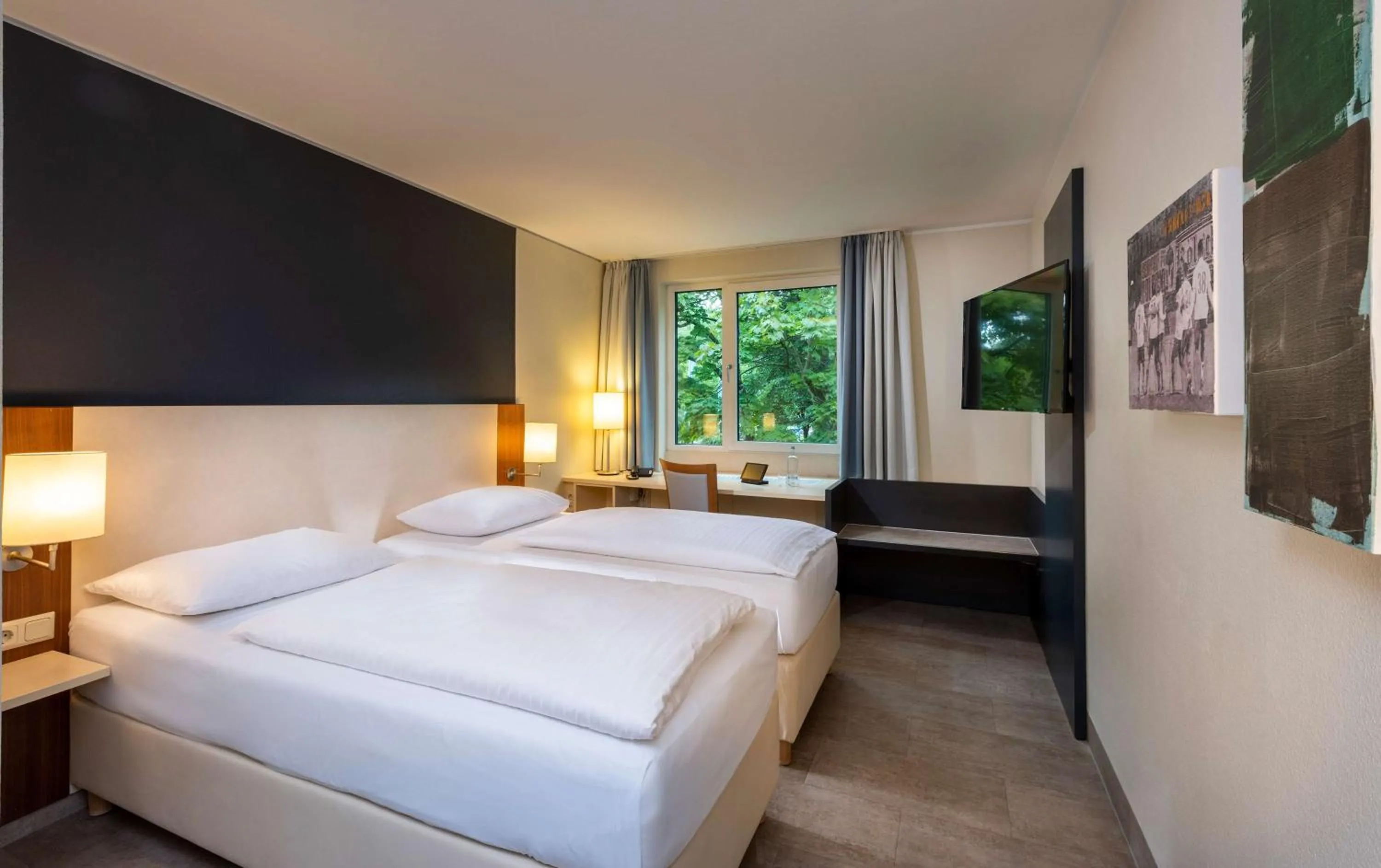 Bedroom, Bed in Essential by Dorint Köln-Junkersdorf