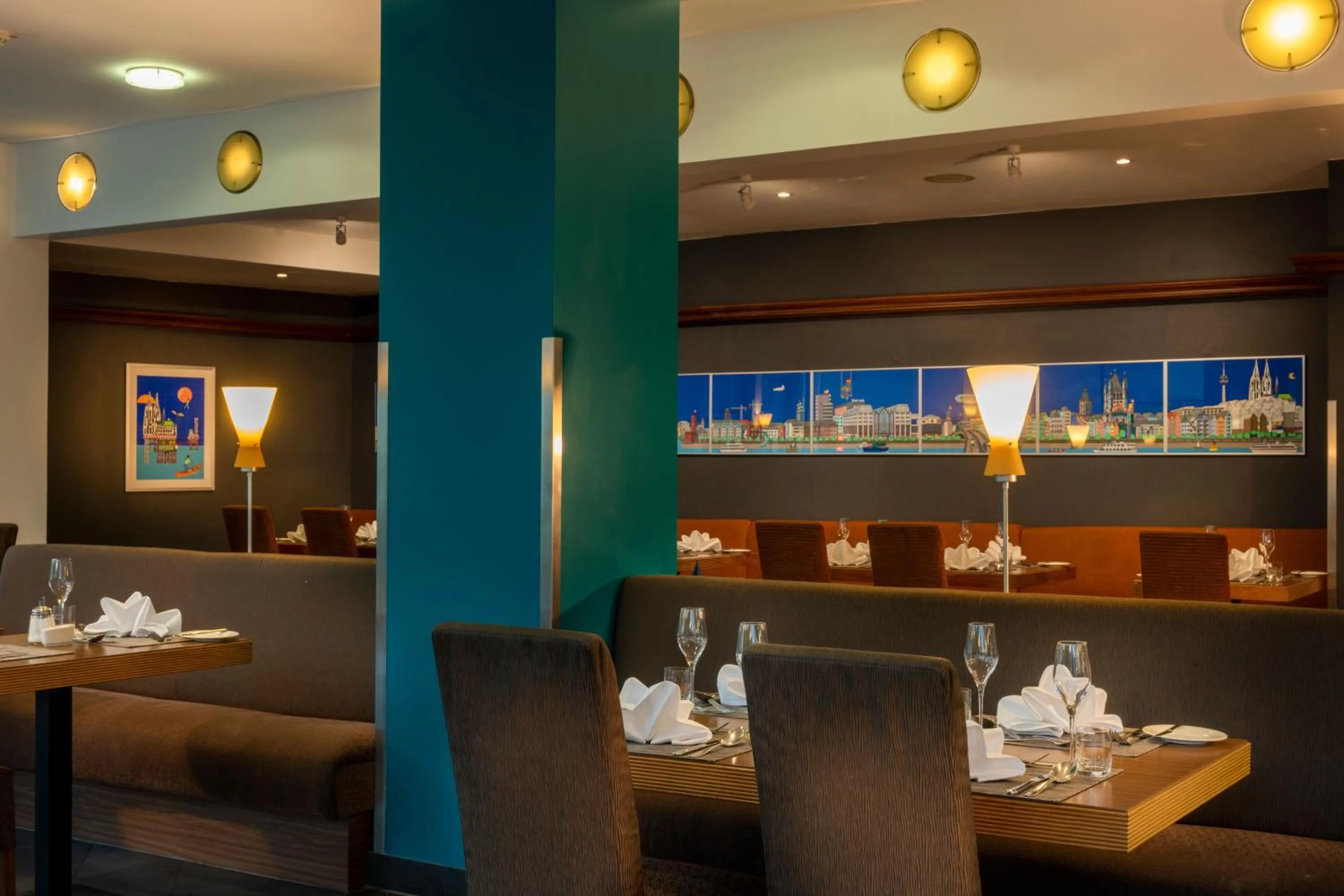 Restaurant/places to eat in Essential by Dorint Köln-Junkersdorf