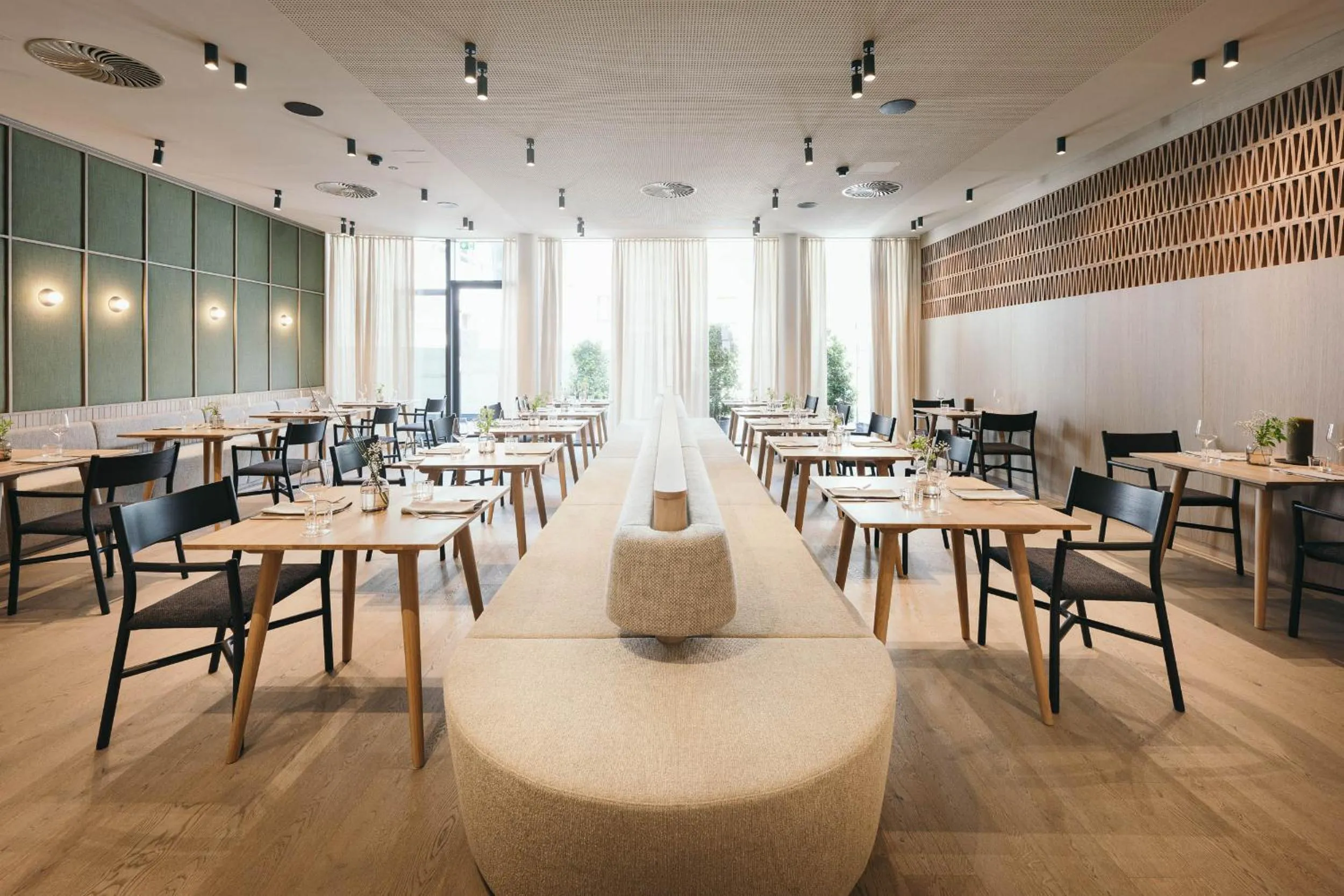 Restaurant/places to eat in Ullrhaus - ST ANTON 4 Star Superior