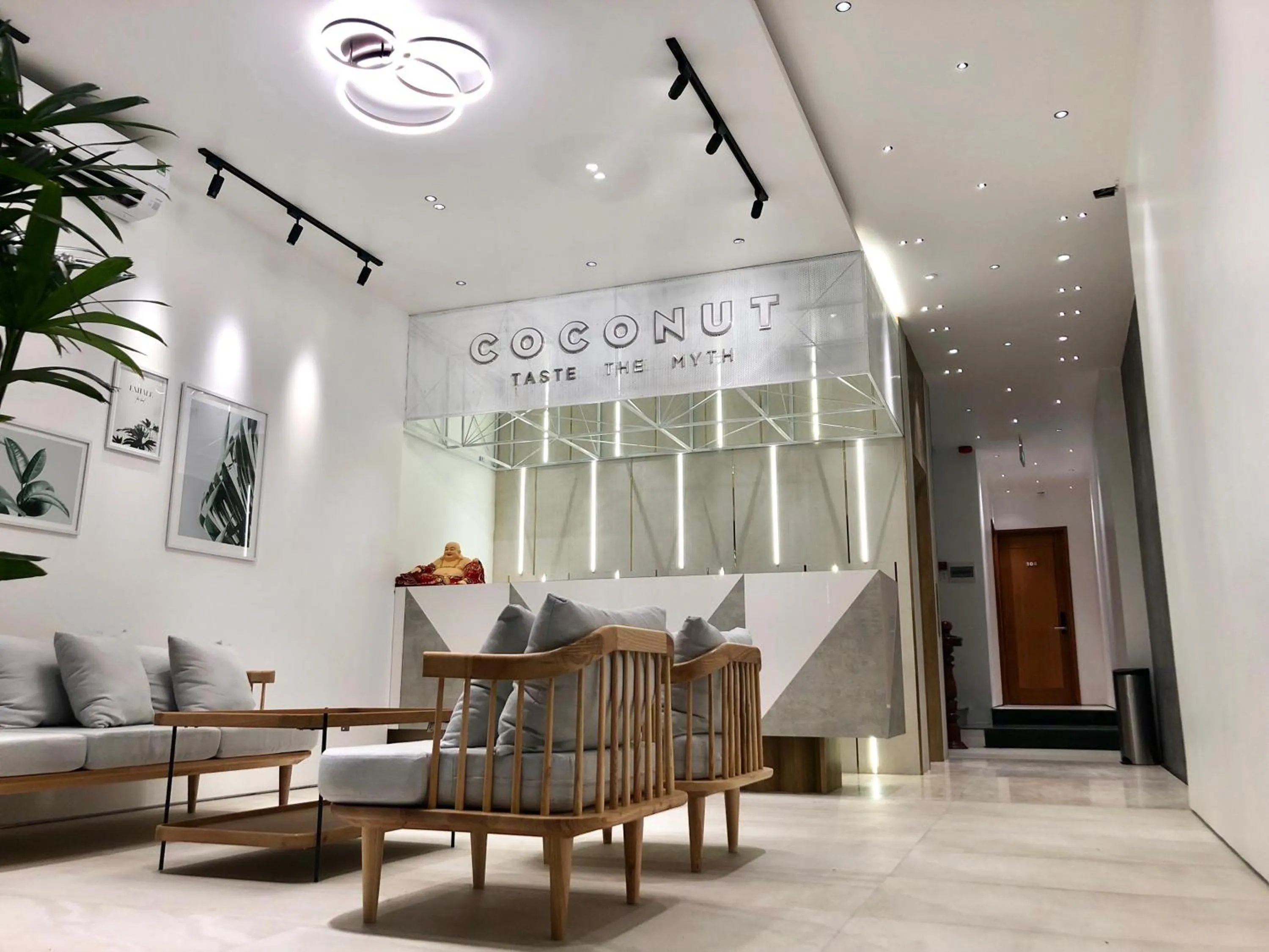 Facade/entrance in Coconut Hotel Phú Yên