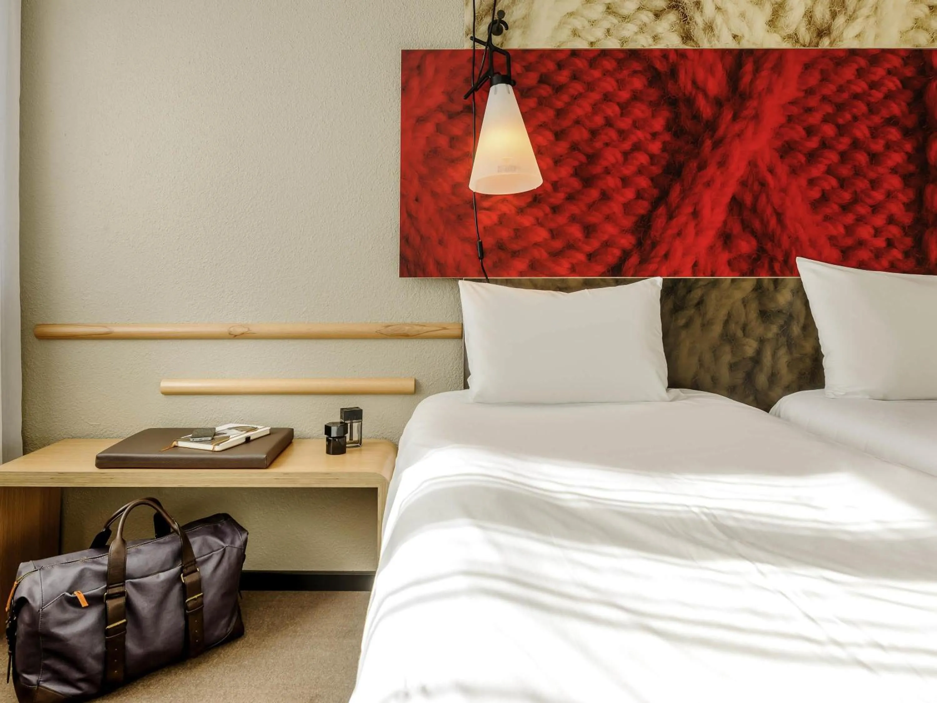 Bedroom, Bed in ibis Berlin Mitte