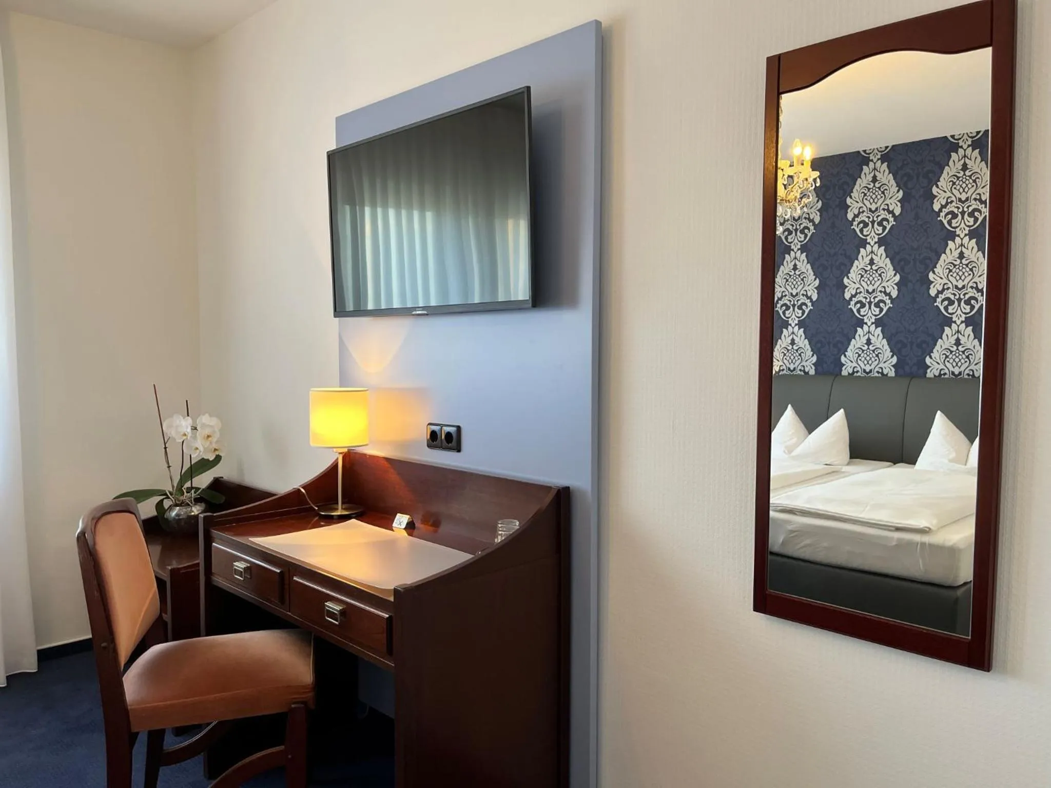 Photo of the whole room, Bed in Hotel Garni Geisler