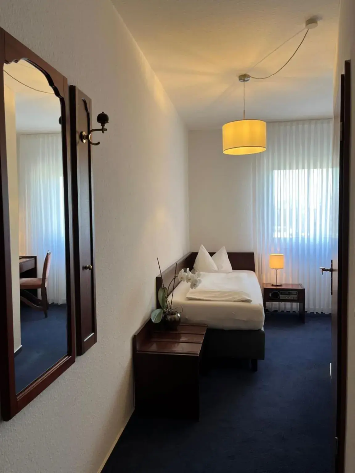 Small Single Room - single occupancy in Hotel Garni Geisler Small Single Room - single occupancy in Hotel Garni Geisler
