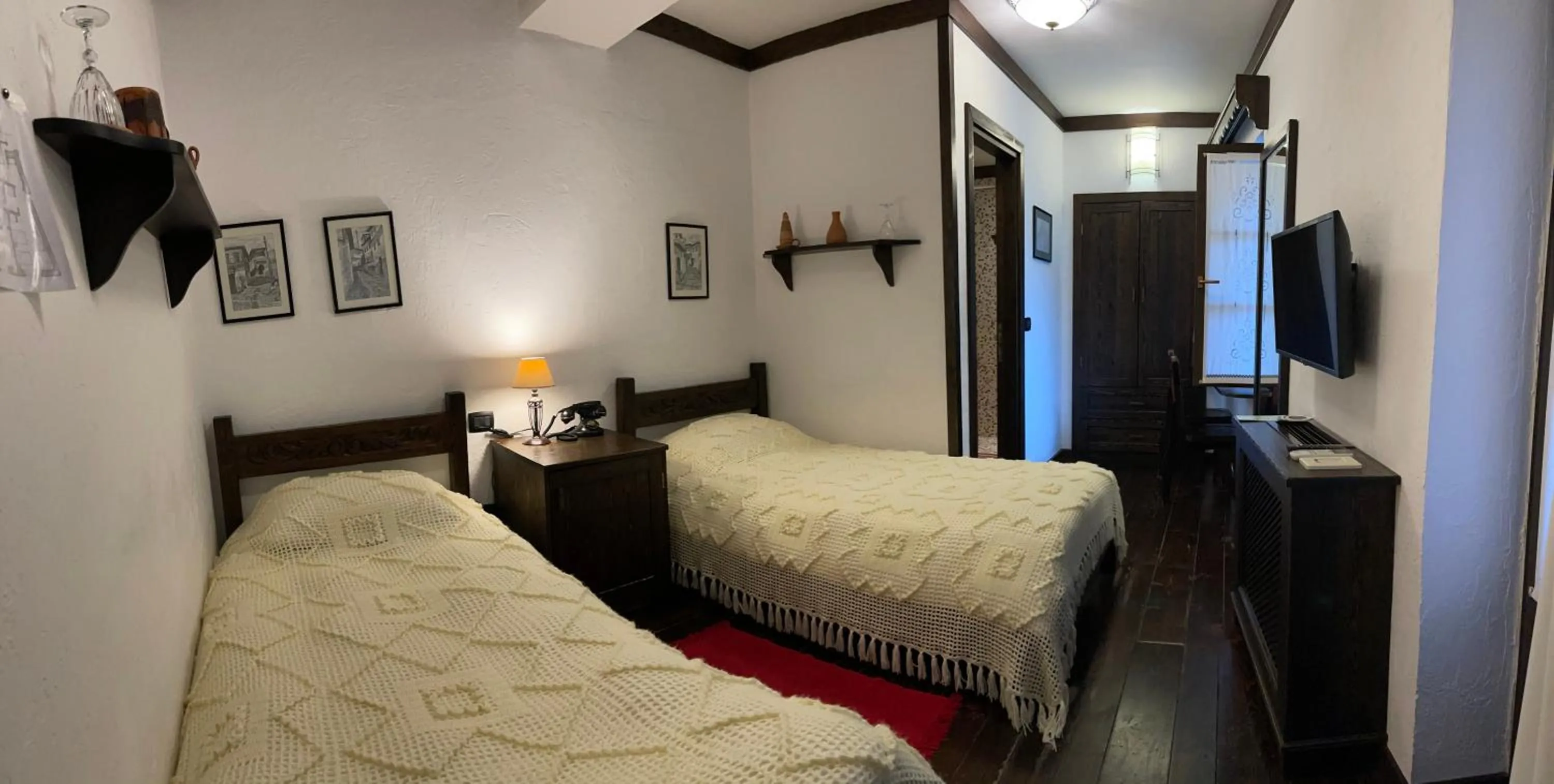 Bed in Hotel Mangalemi