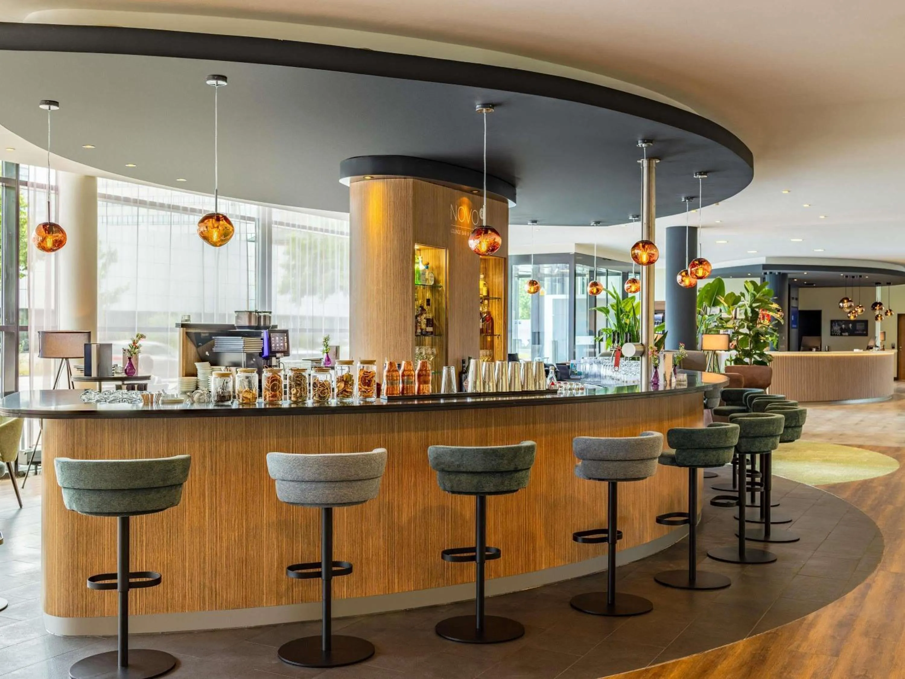 Lounge or bar in Novotel Hamburg City Alster