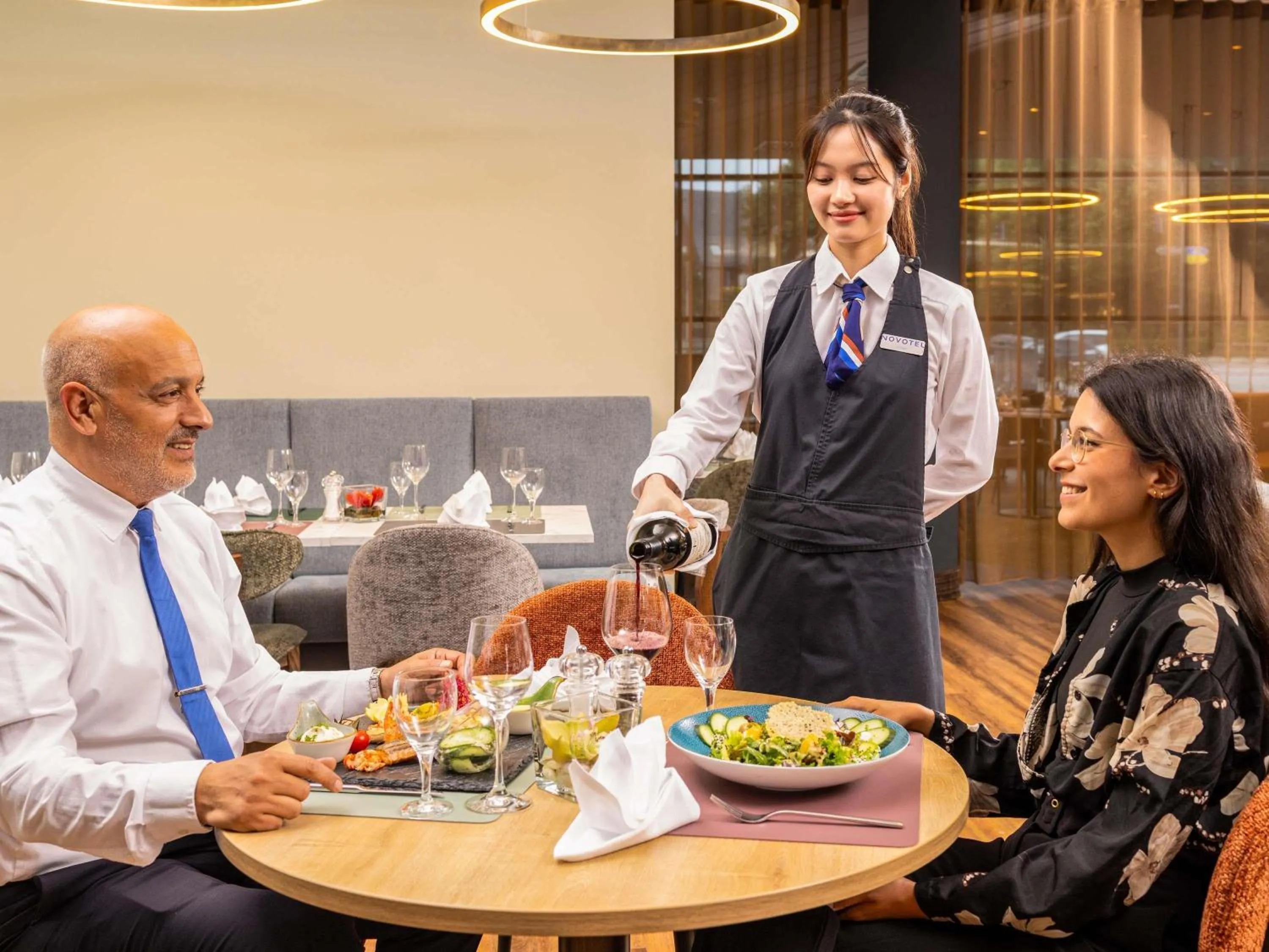 Restaurant/places to eat in Novotel Hamburg City Alster