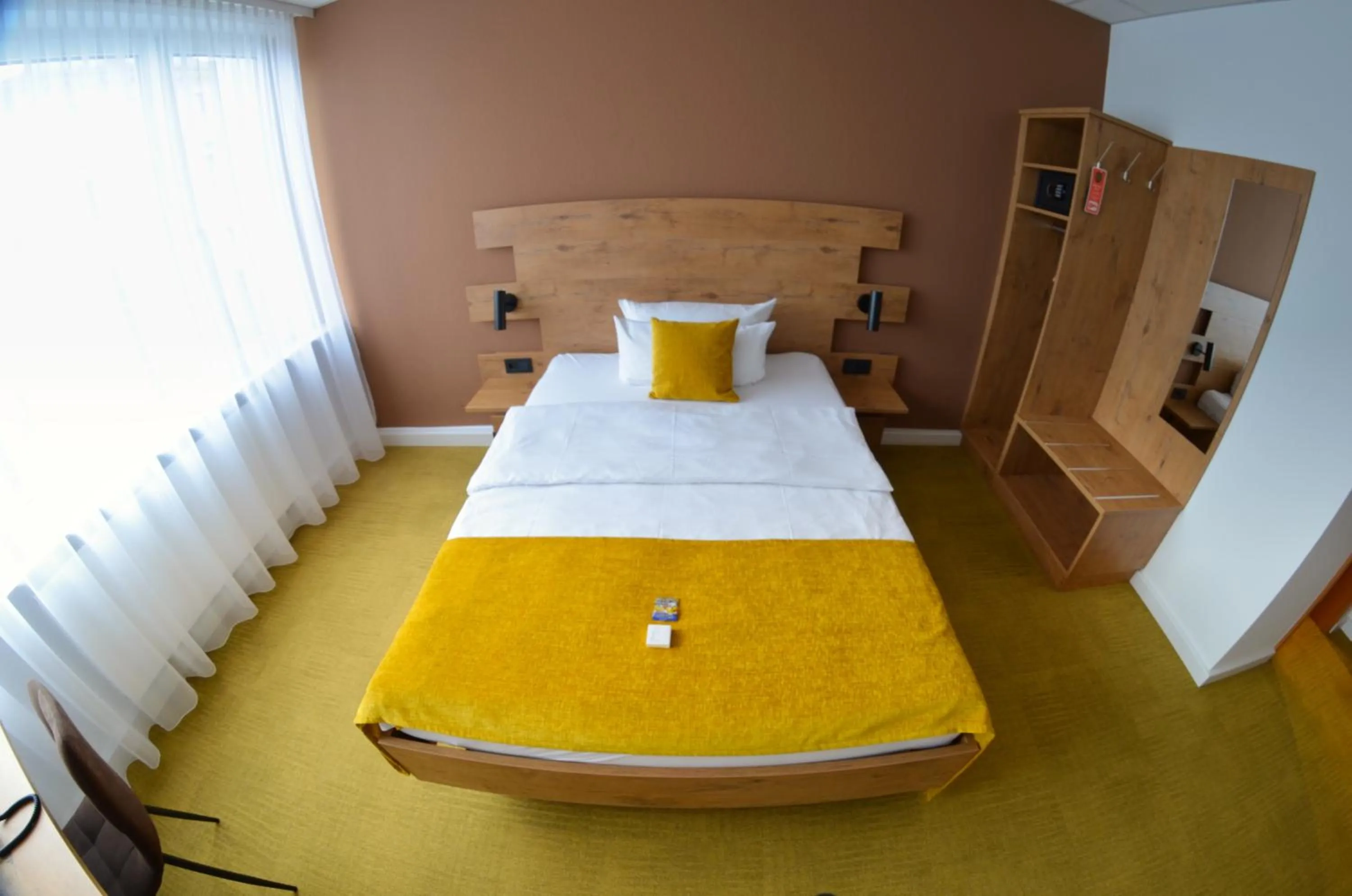 Photo of the whole room, Bed in Hotel Am Markt