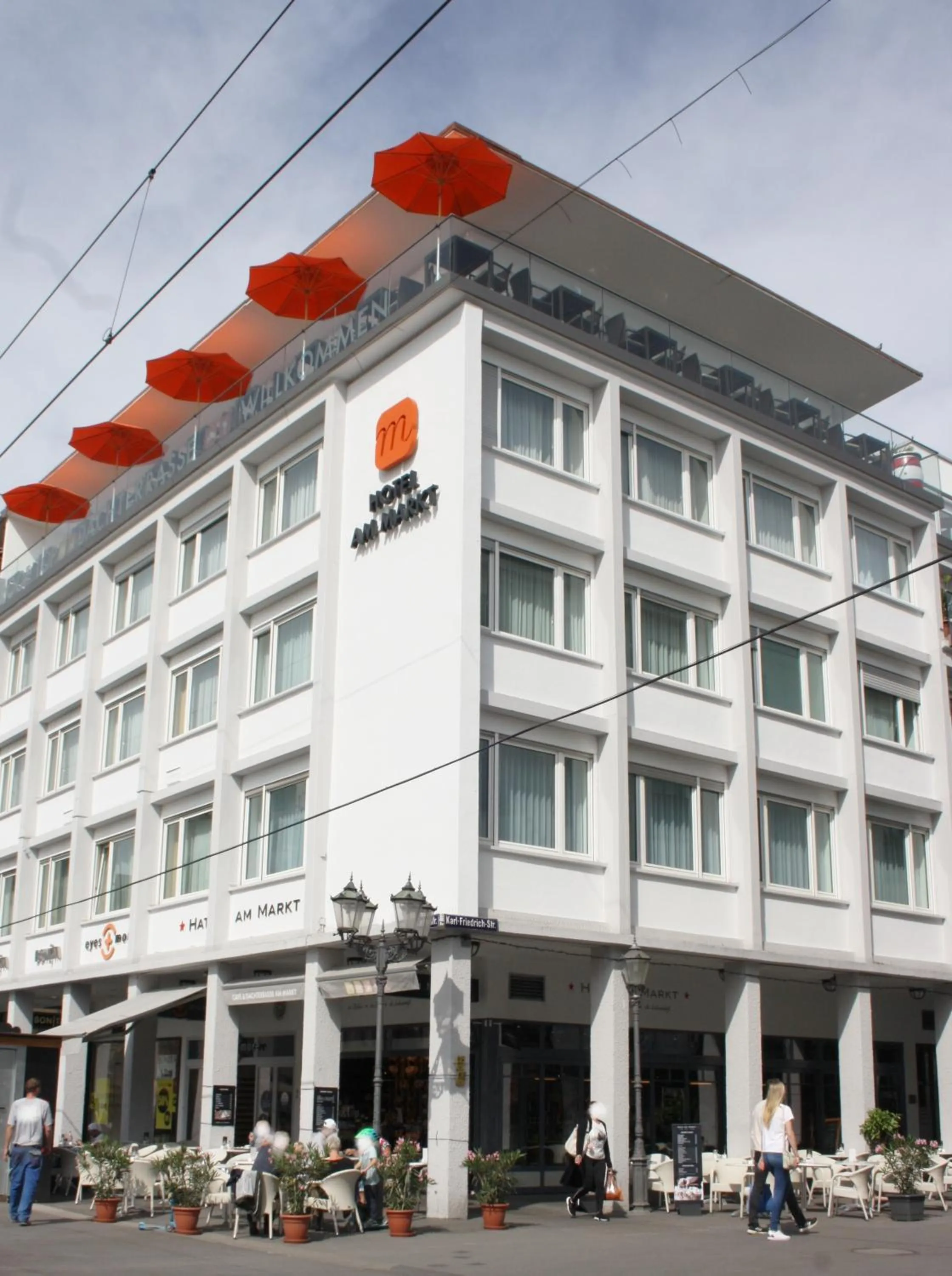 Property building in Hotel Am Markt