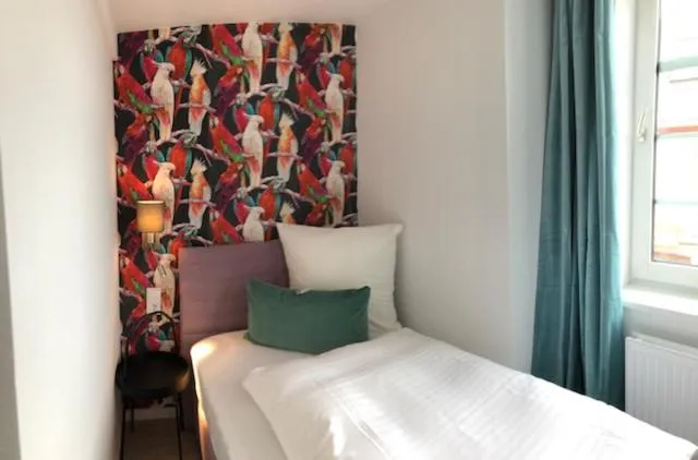 Photo of the whole room, Bed in Hotel zur goldenen Sonne