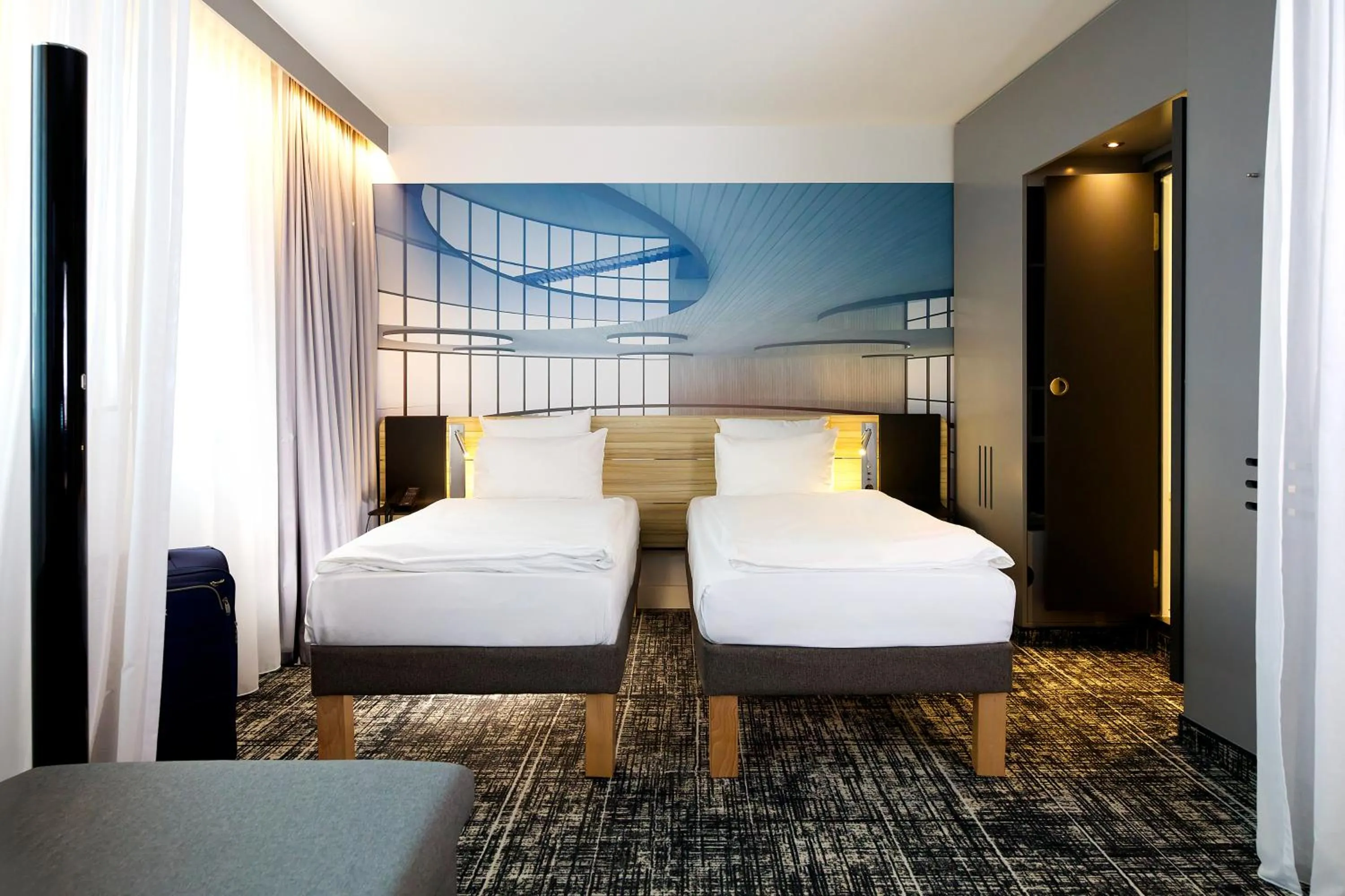 Bed in Novotel Suites Berlin City Potsdamer Platz