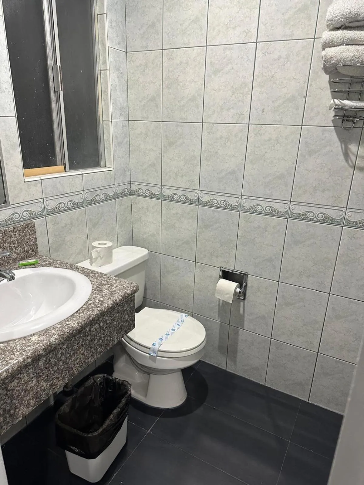 Bathroom in Heritage Inn